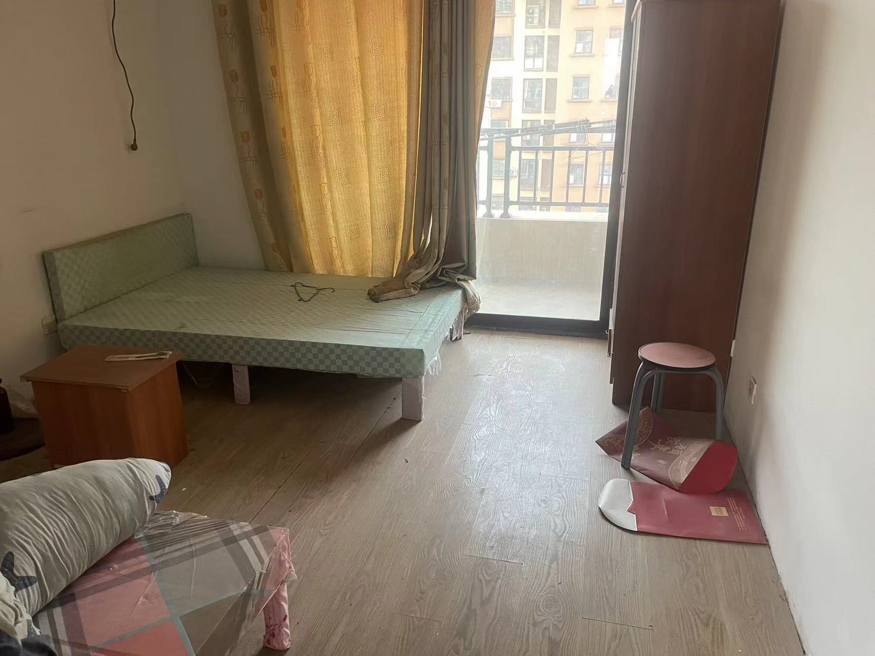 华强城 3室2厅1卫 115.23m&sup2;