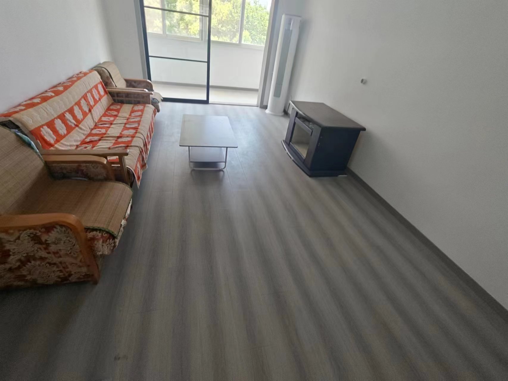 世纪新城 3室2厅1卫 140.00m&sup2;