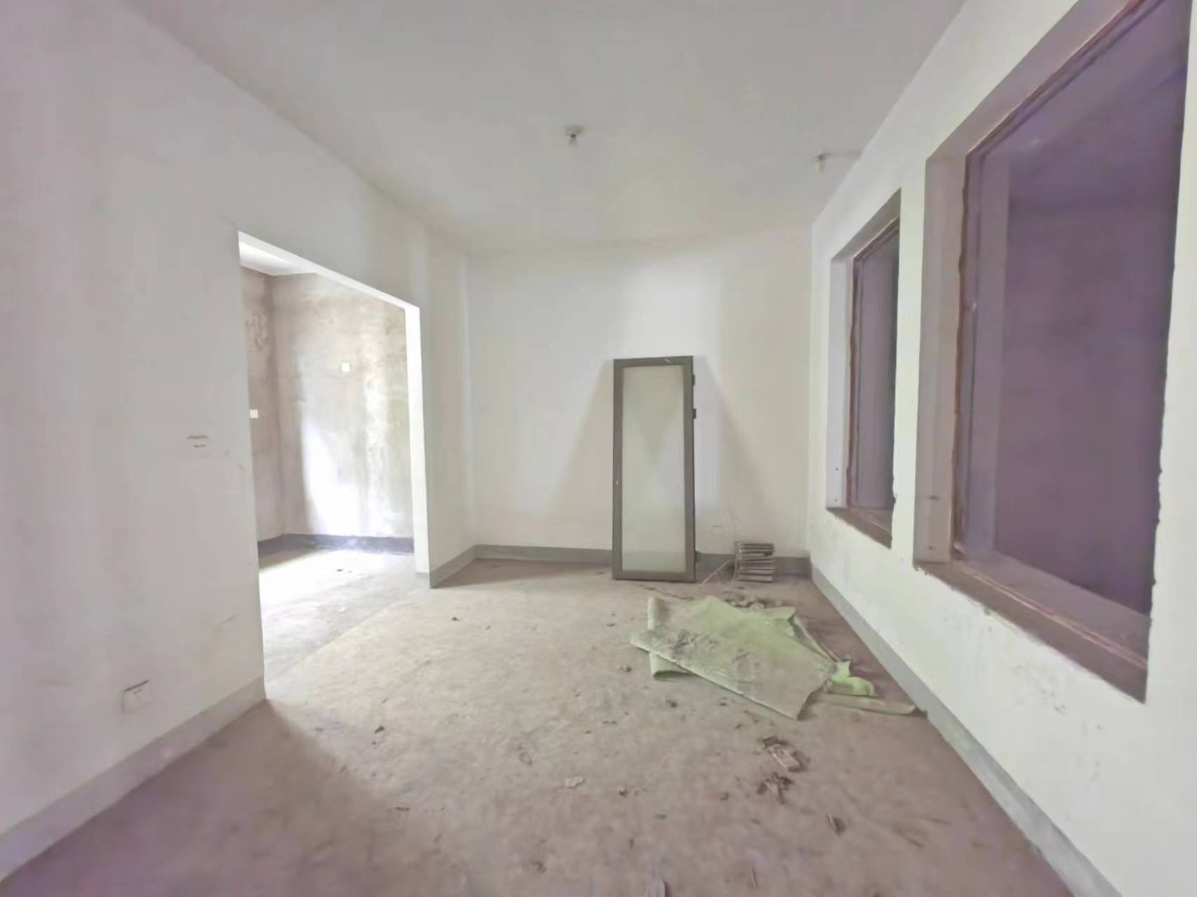 金河名人世家 5室2厅3卫 249.00m&sup2;