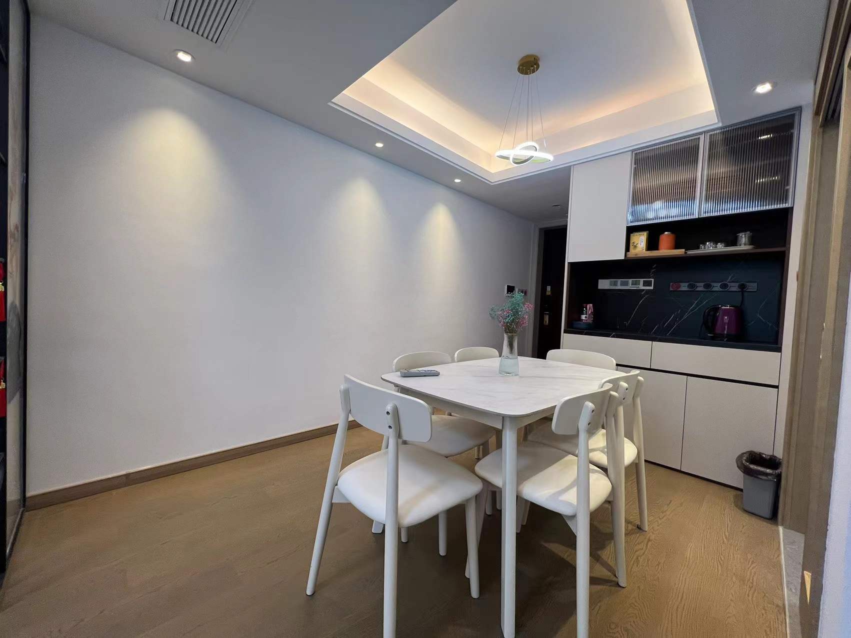 海纳春江 1室2厅1卫 69.06m&sup2;