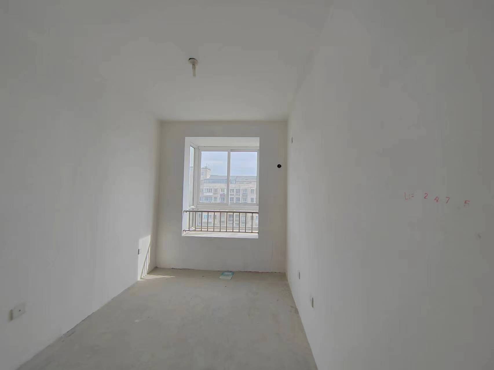 天霞苑 2室2厅2卫 156.00m²