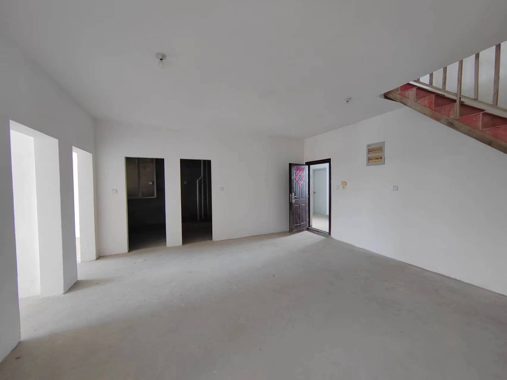 天霞苑 2室2厅2卫 156.00m²