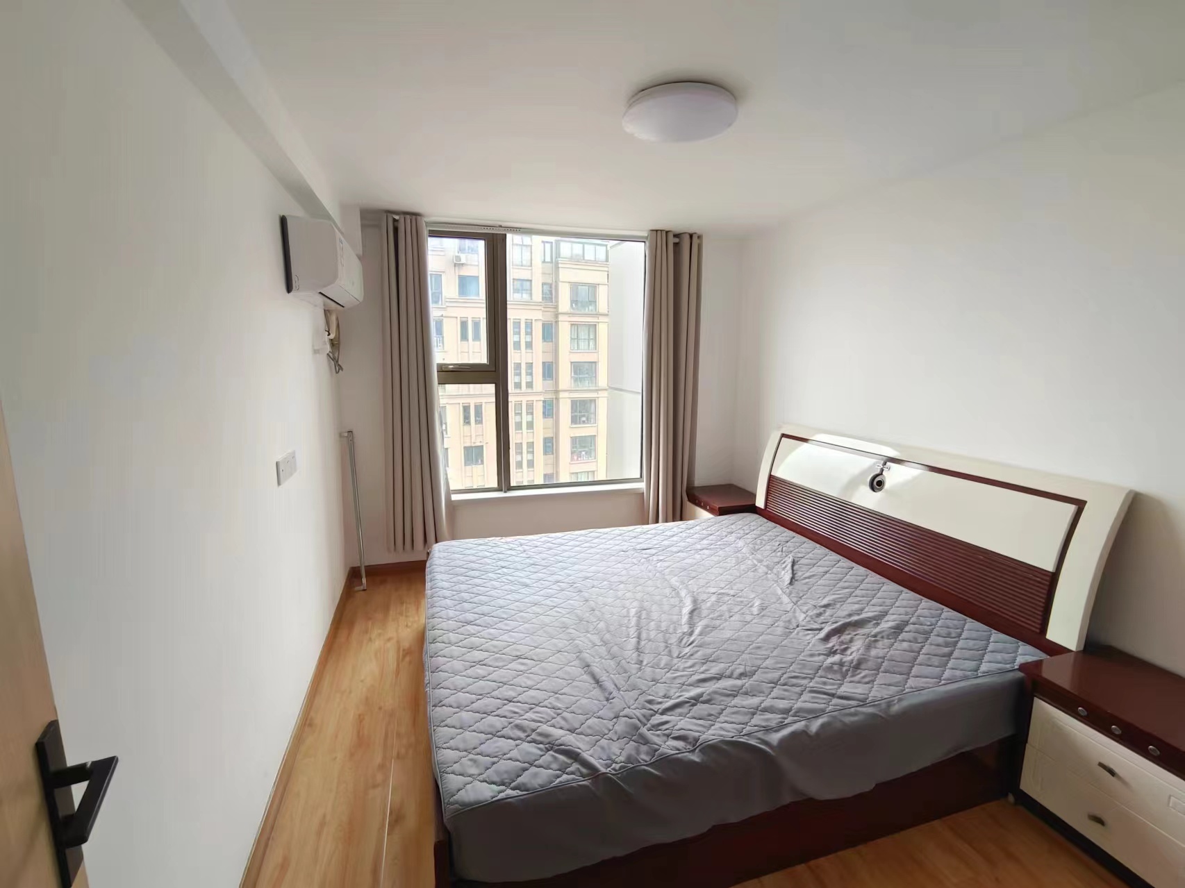 中港银座 2室2厅2卫 67.86m&sup2;