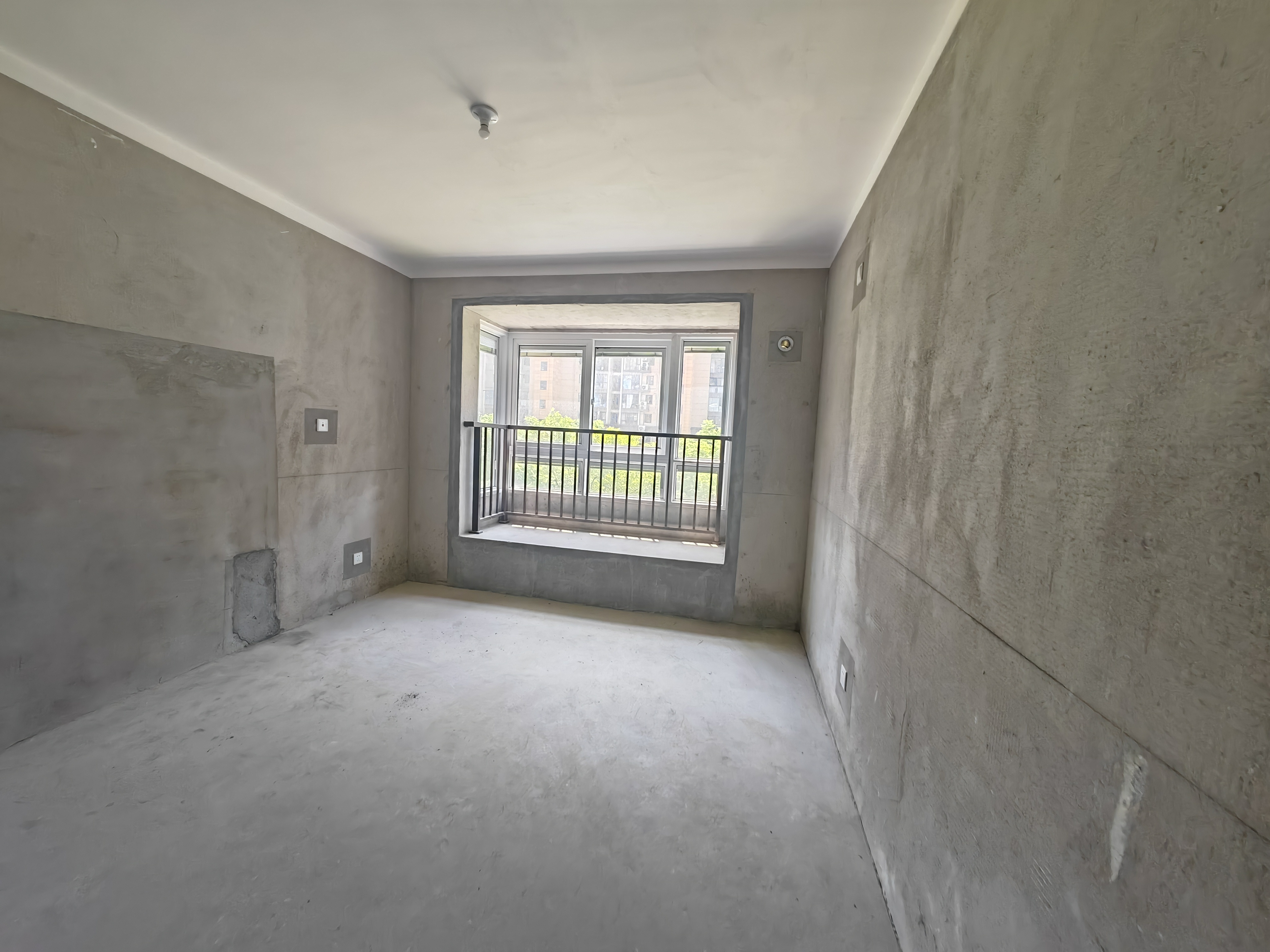 佳源都市 4室2厅2卫 126.85m&sup2;
