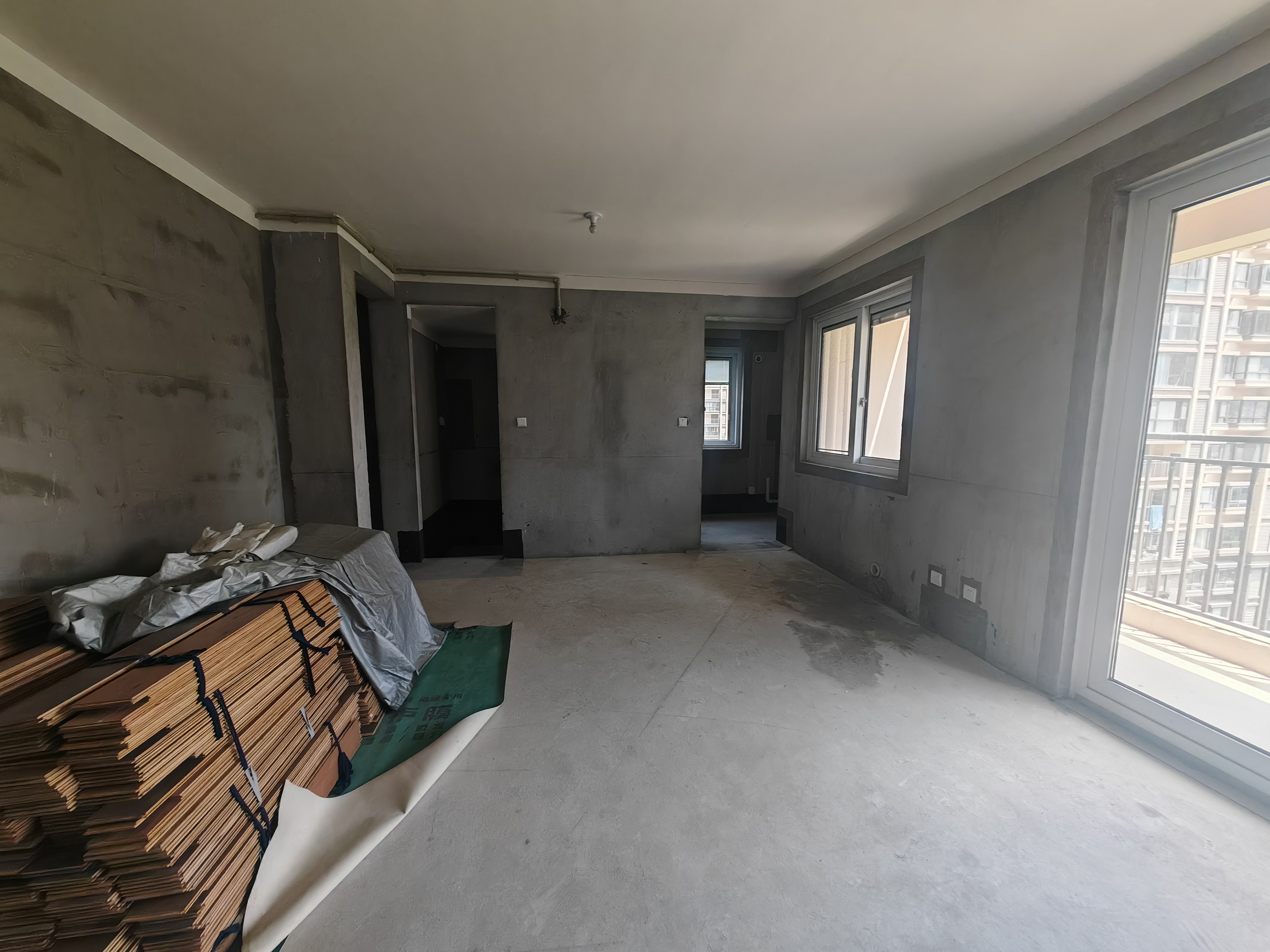 佳源都市 4室2厅2卫 130m&sup2;