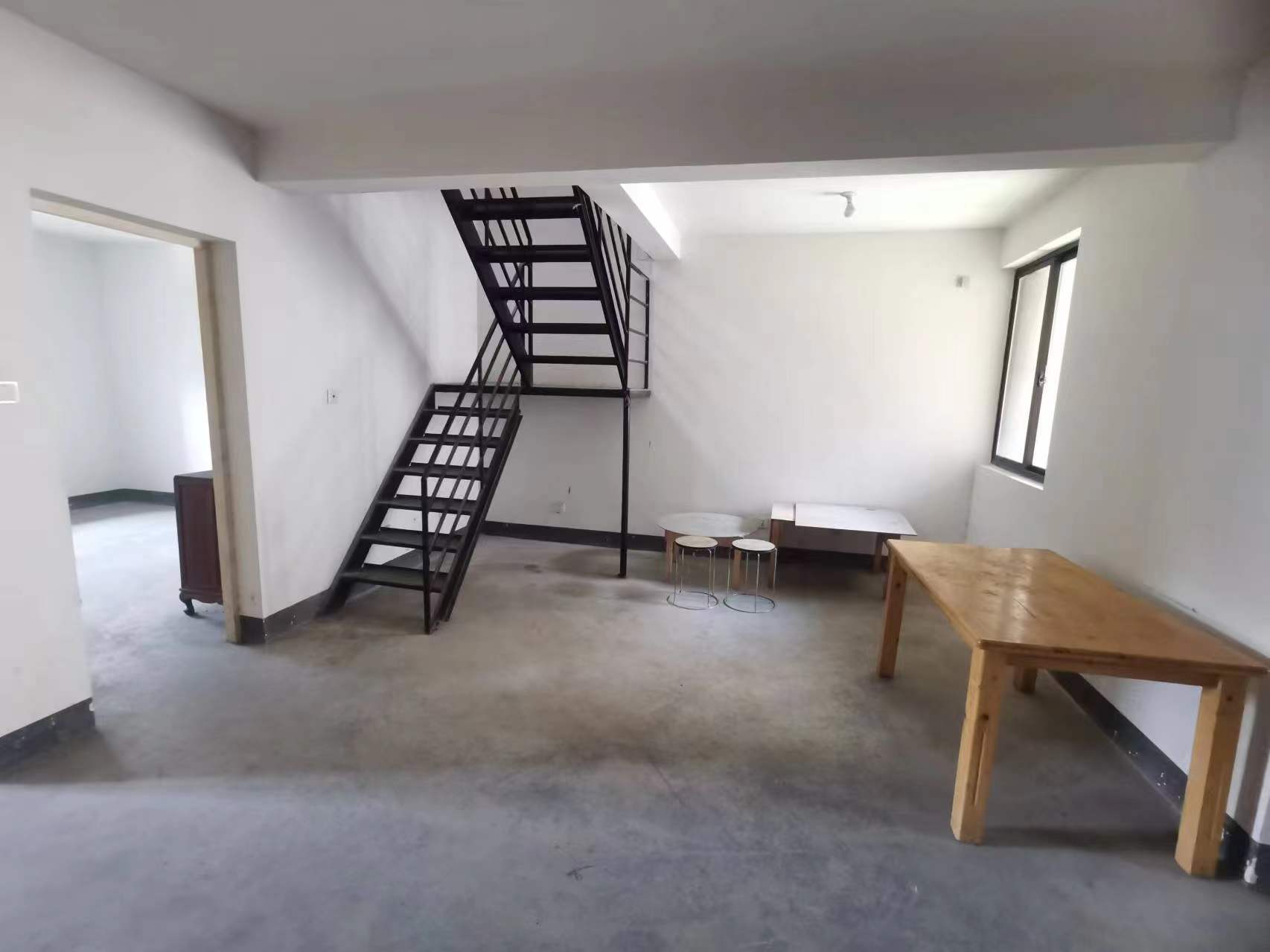 江景苑小区 4室2厅1卫 139.29m²