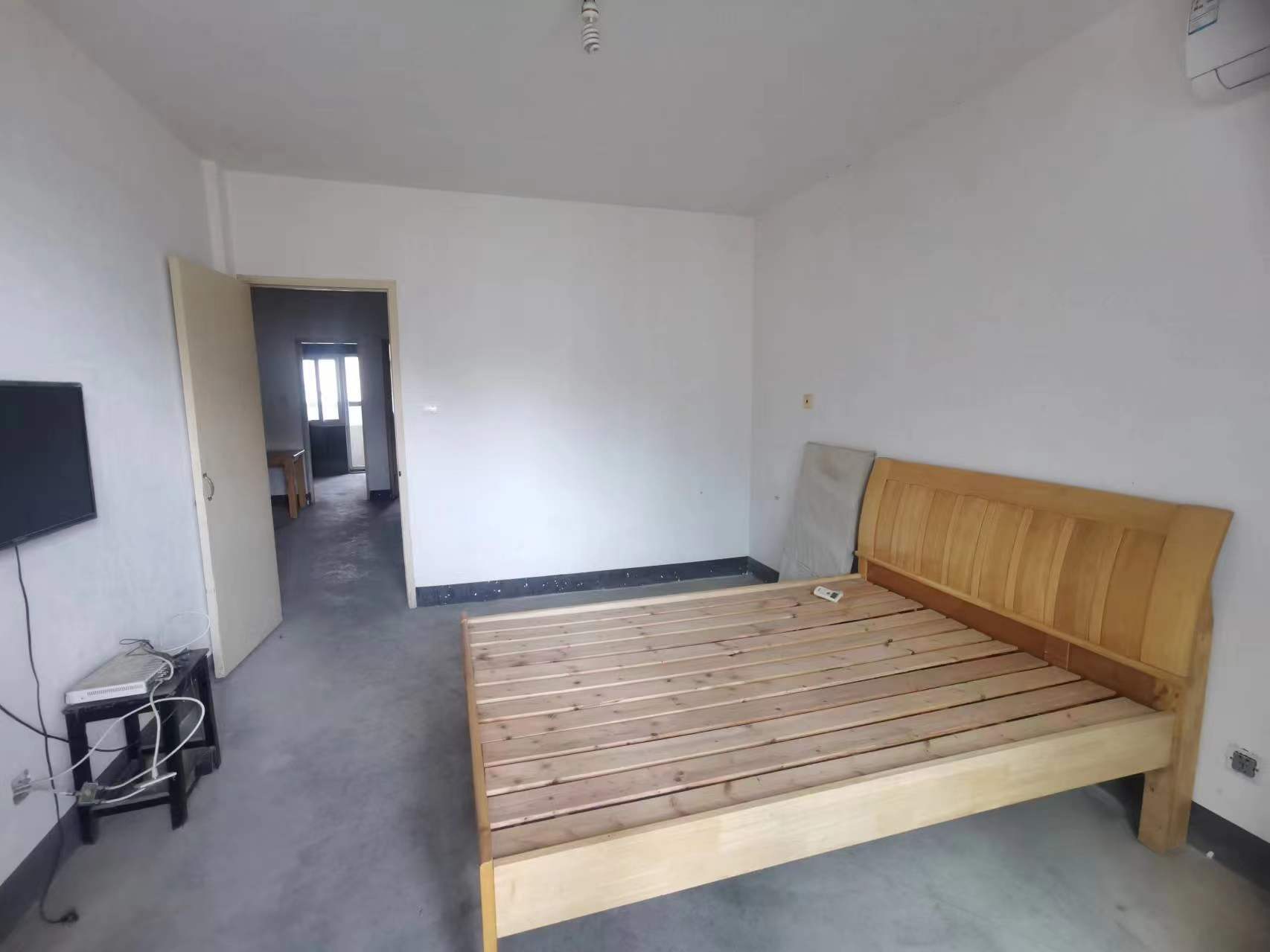 江景苑小区 4室2厅1卫 135.00m&sup2;