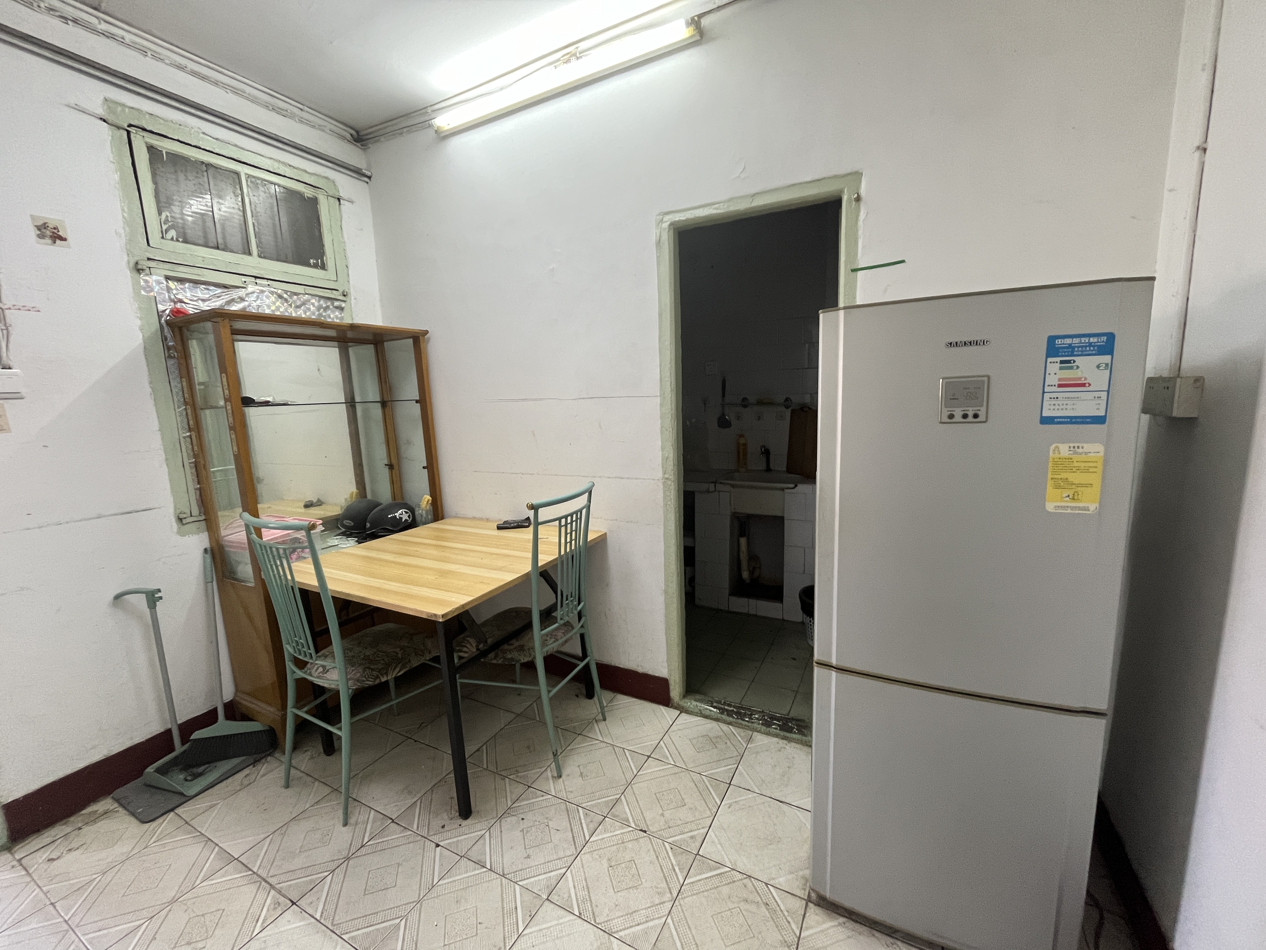 易家桥新村 2室1厅1卫 59.8m²