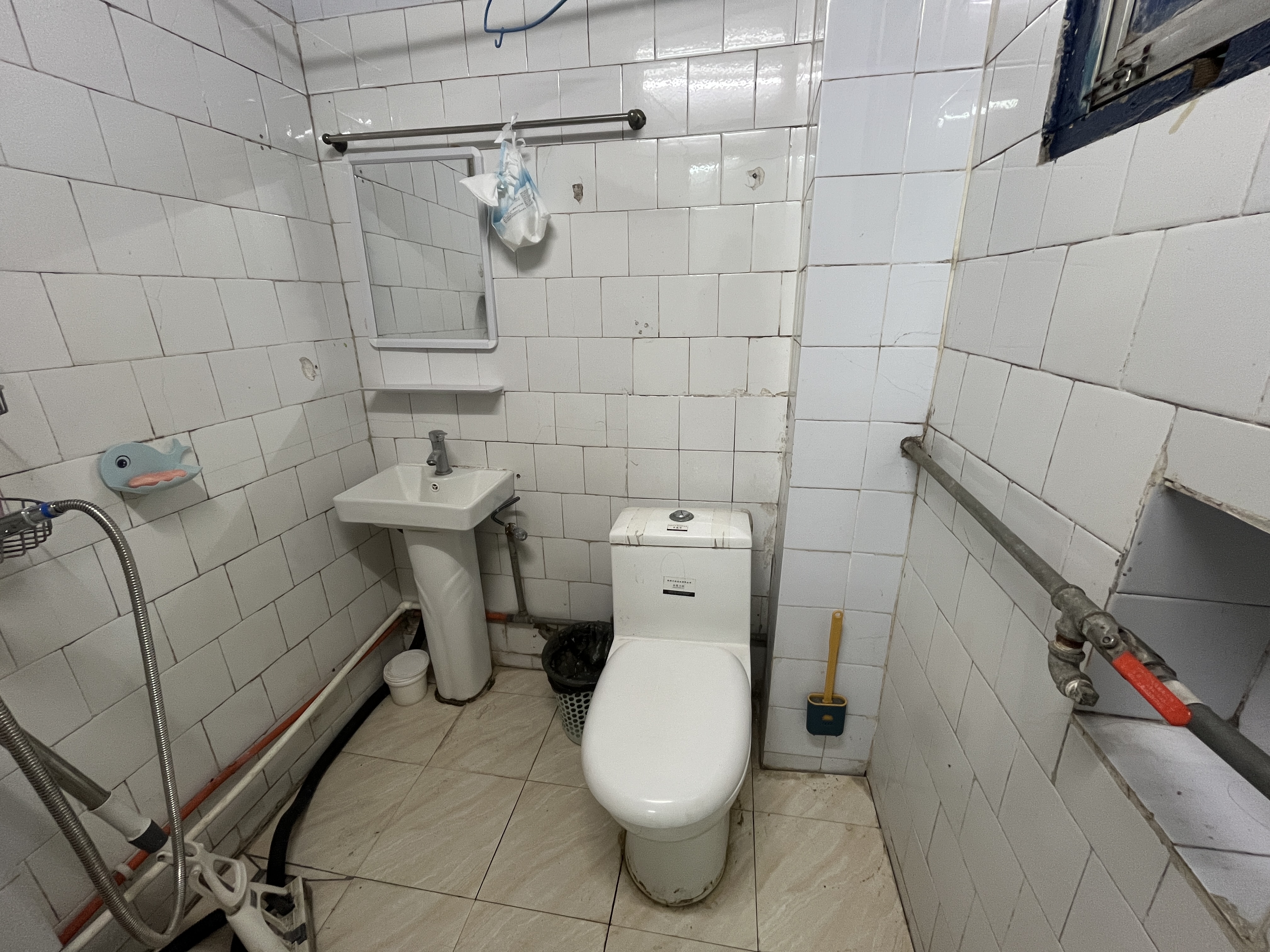 易家桥新村 2室1厅1卫 59.8m&sup2;
