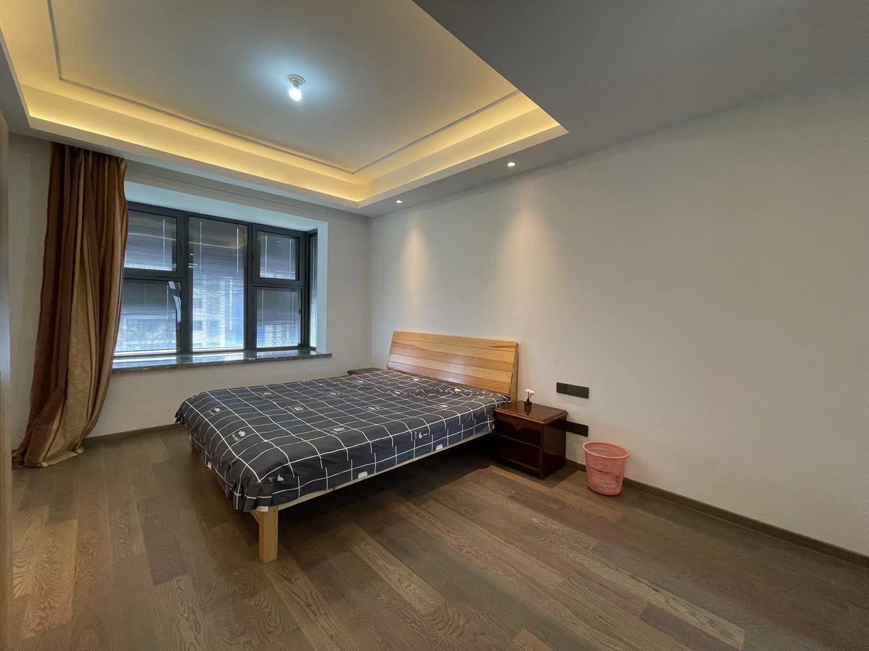 都会沁园 4室2厅2卫 151.00m&sup2;