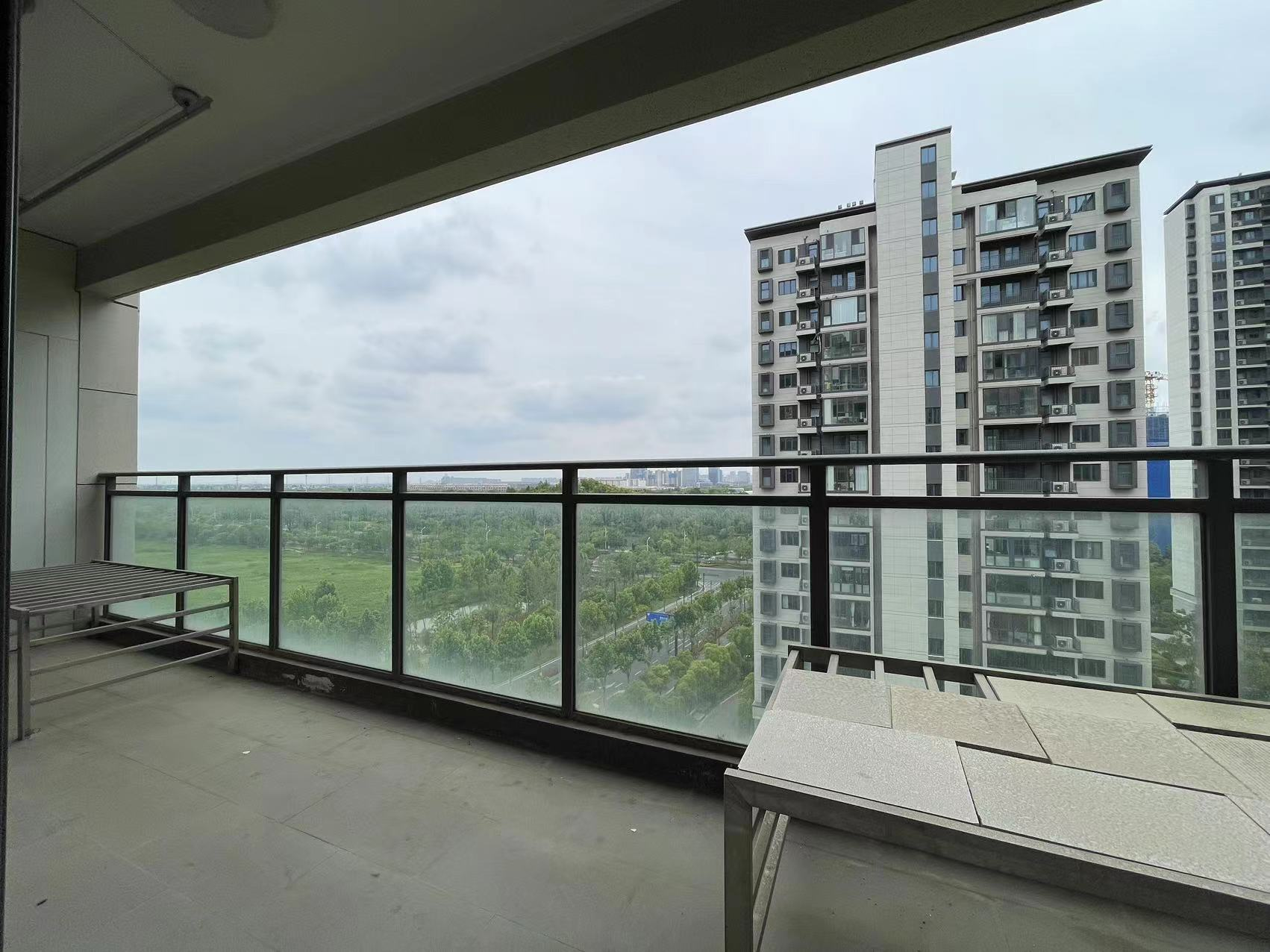 都会沁园 4室2厅2卫 151.00m&sup2;
