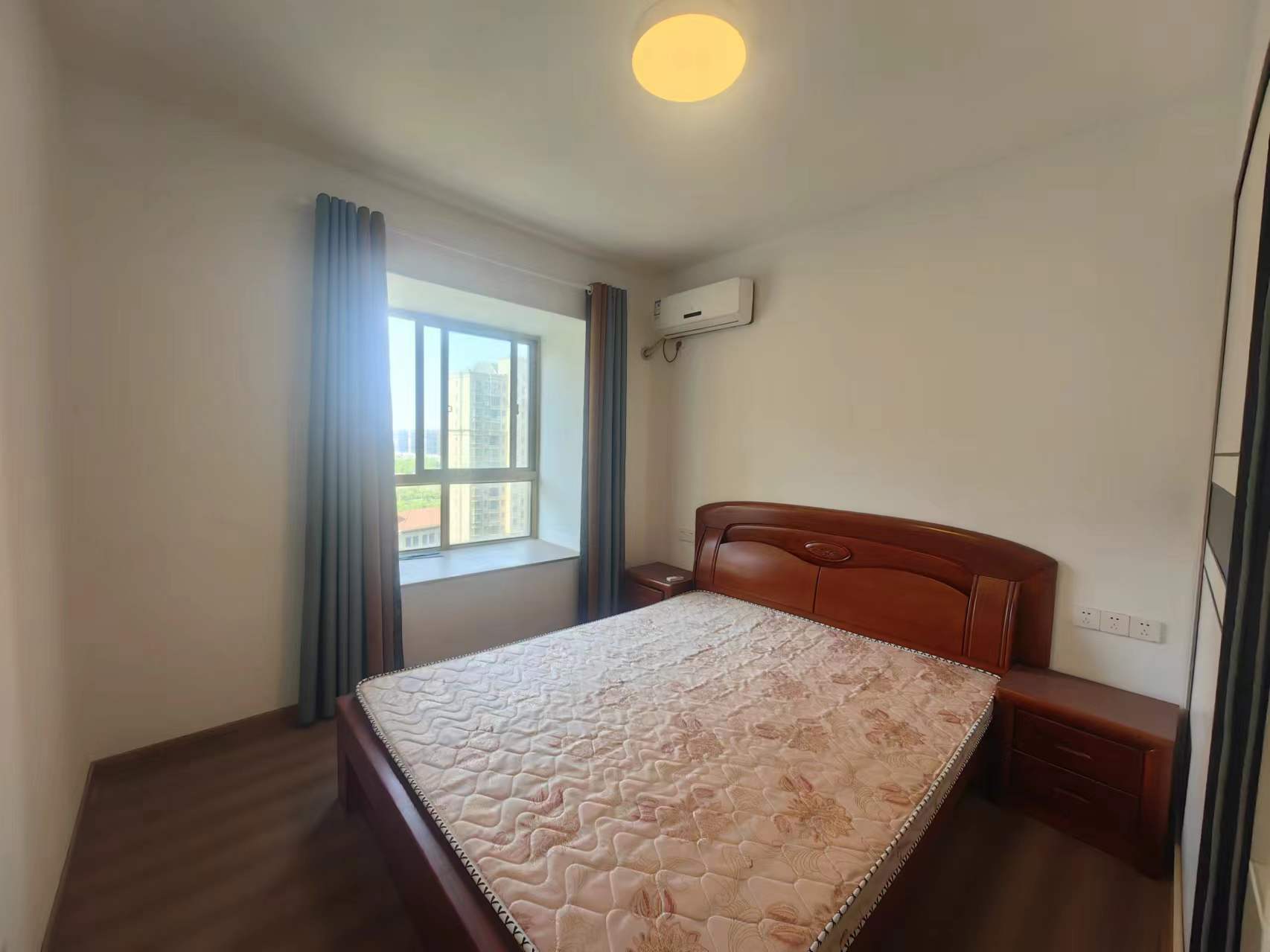 恒盛豪庭 3室2厅2卫 144m&sup2;