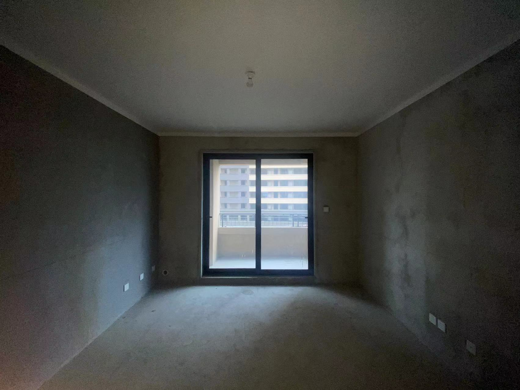 保利香槟国际 3室2厅2卫 115m&sup2;