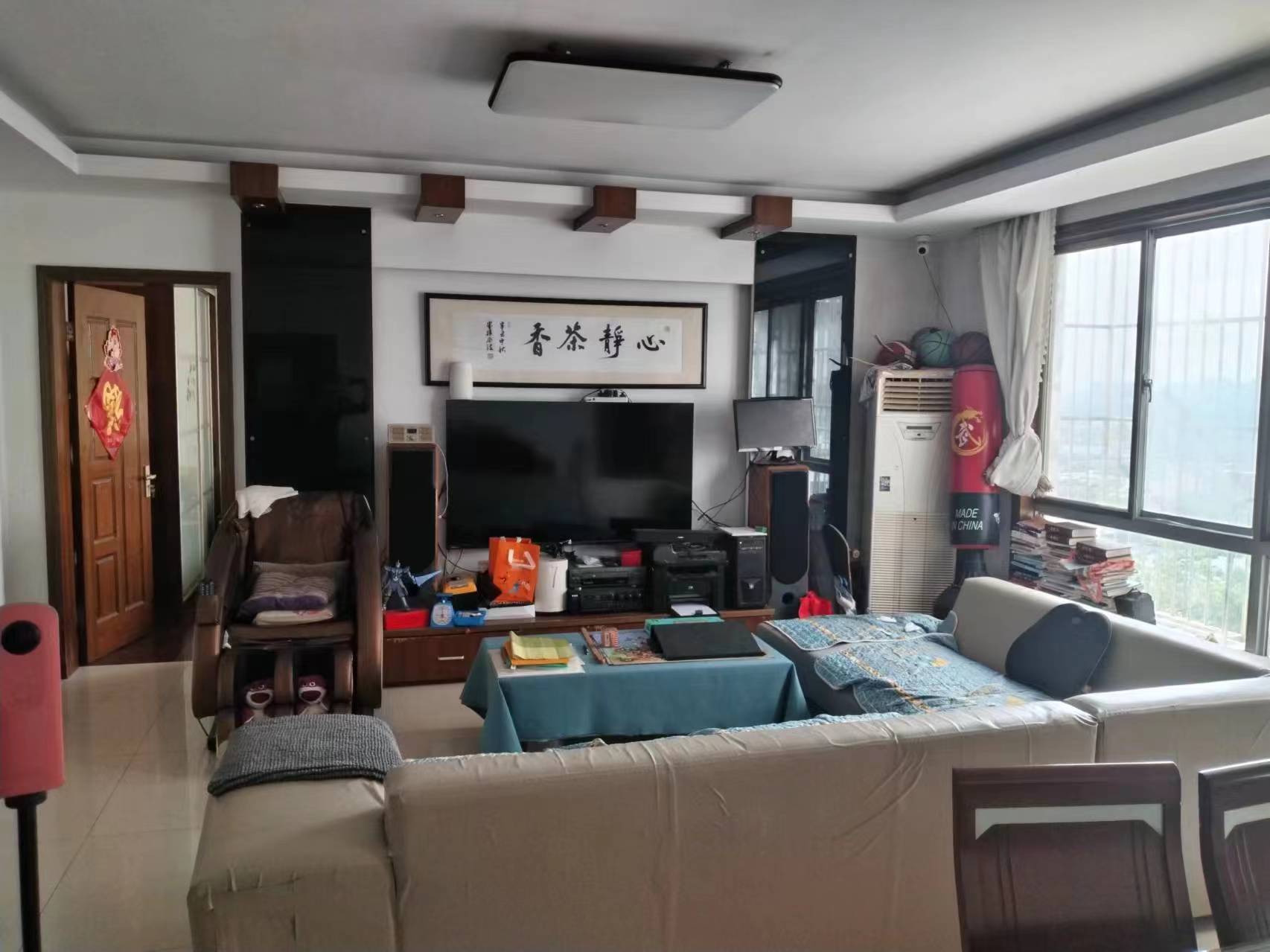 紫阳新城 3室2厅2卫 131m&sup2;