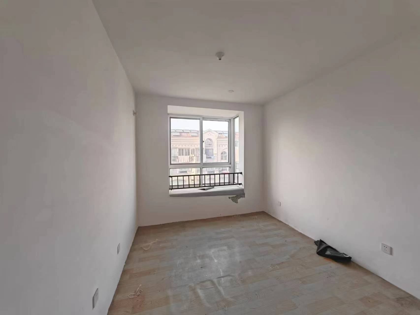 军山花园 5室2厅3卫 219.54m&sup2;