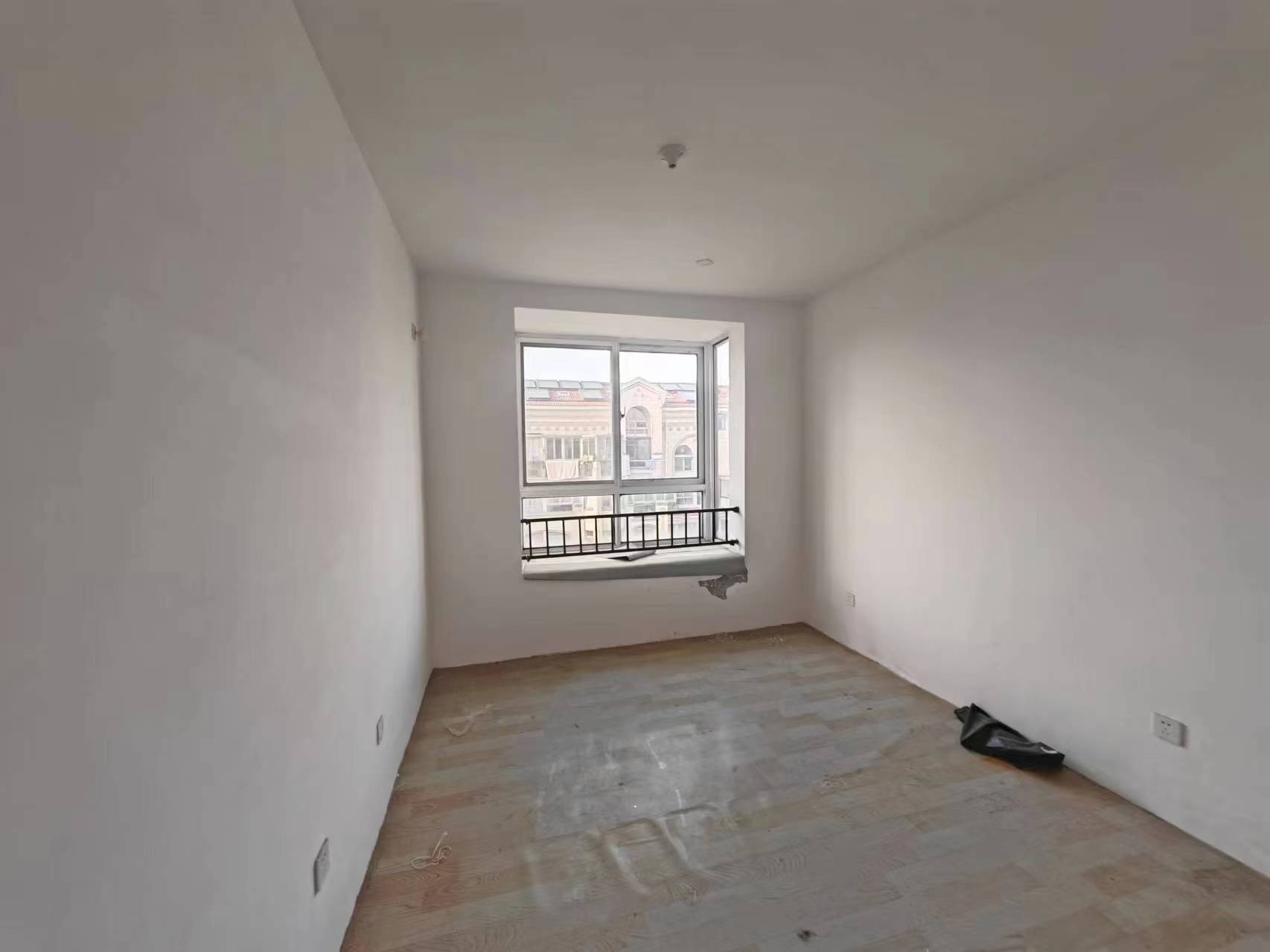 军山花园 5室2厅3卫 219.54m&sup2;