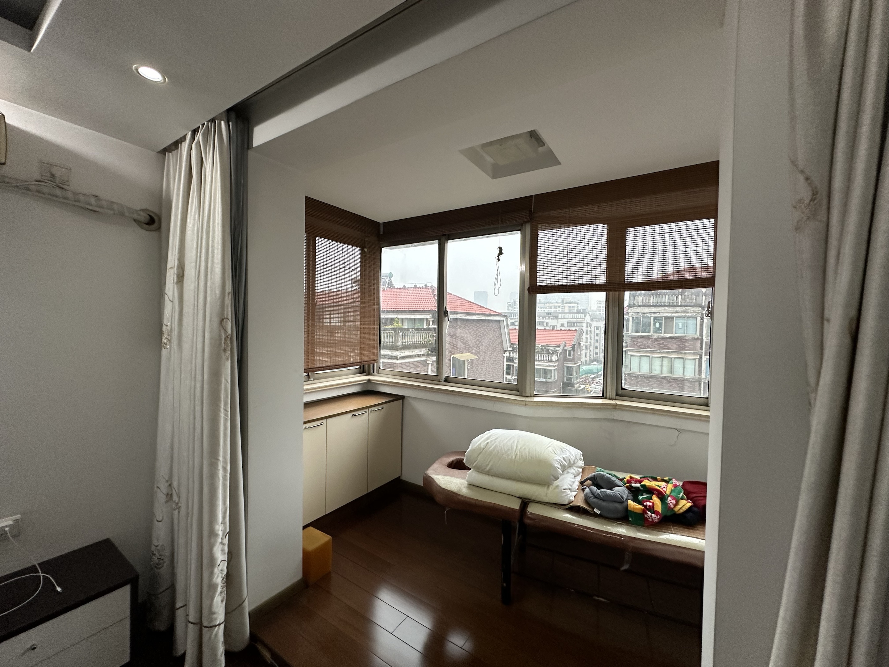 前景花苑 5室2厅2卫 230m&sup2;
