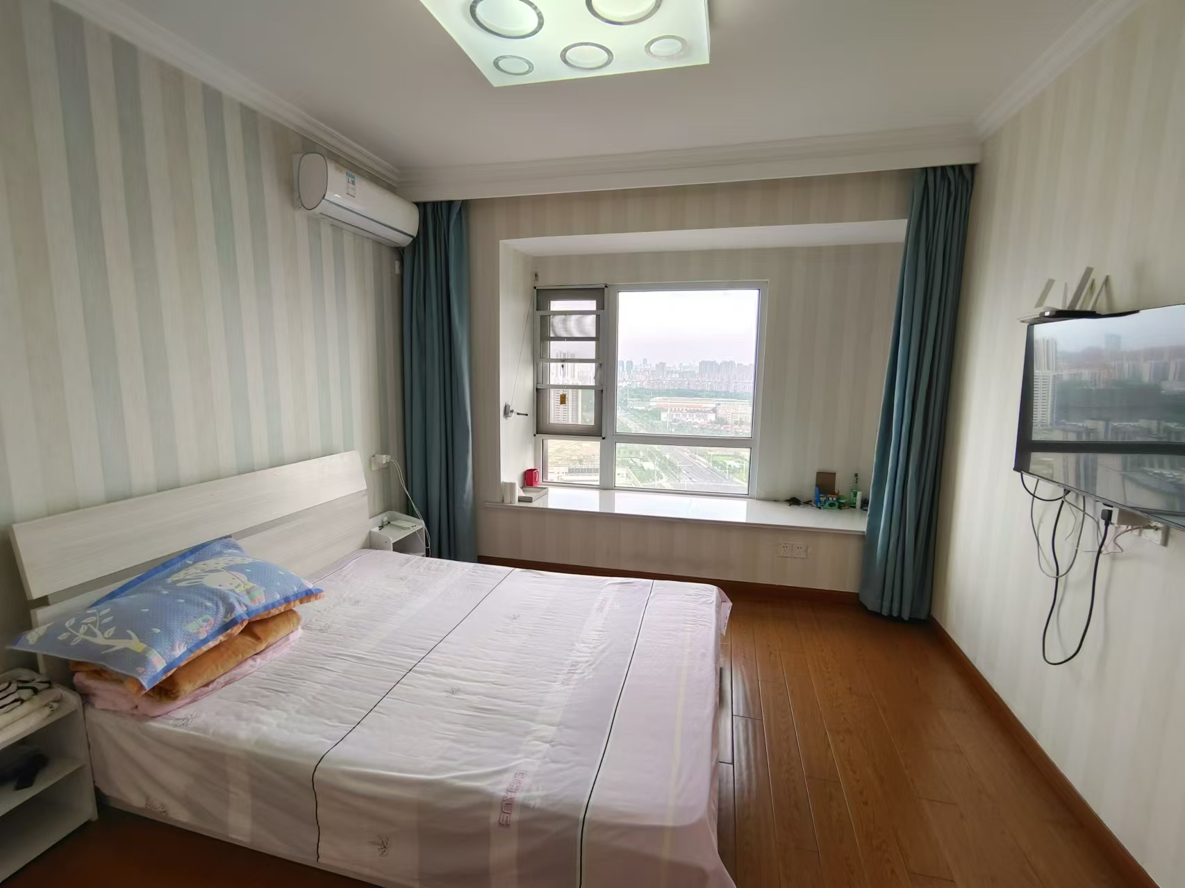 中海碧林湾 3室2厅1卫 97m&sup2;