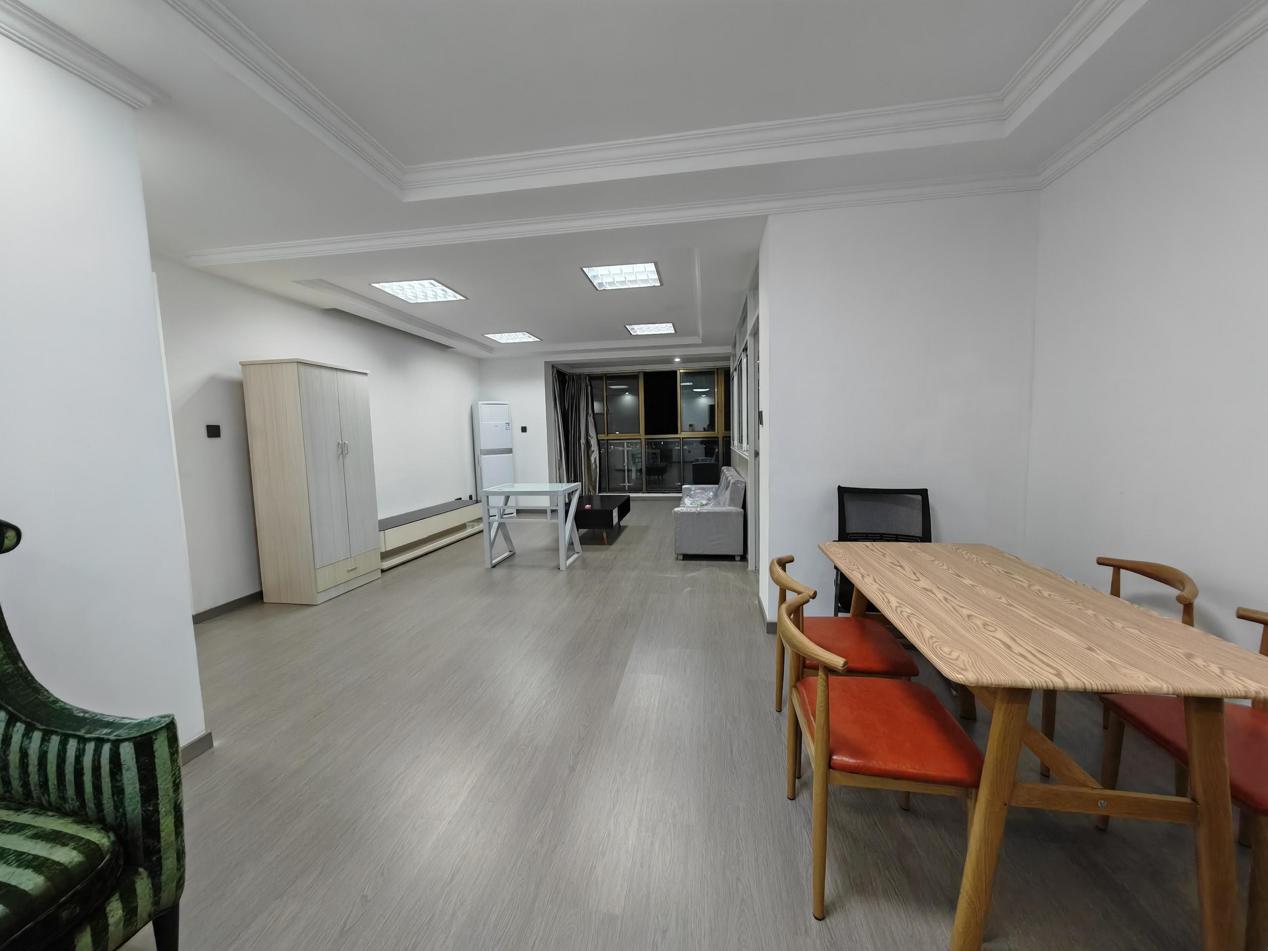 玖珑城 2室2厅1卫 117m&sup2;