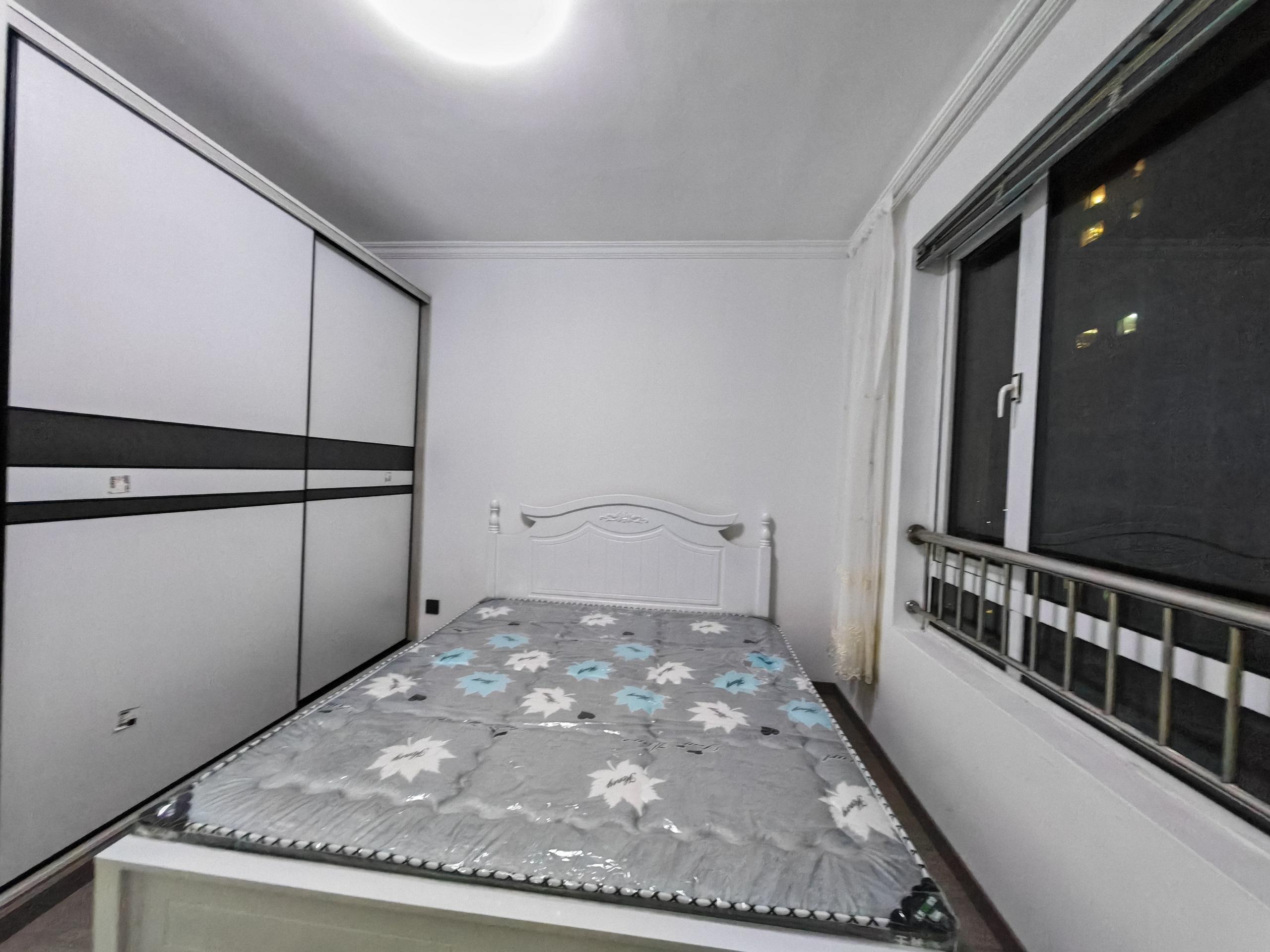 玖珑城 2室2厅1卫 117m&sup2;