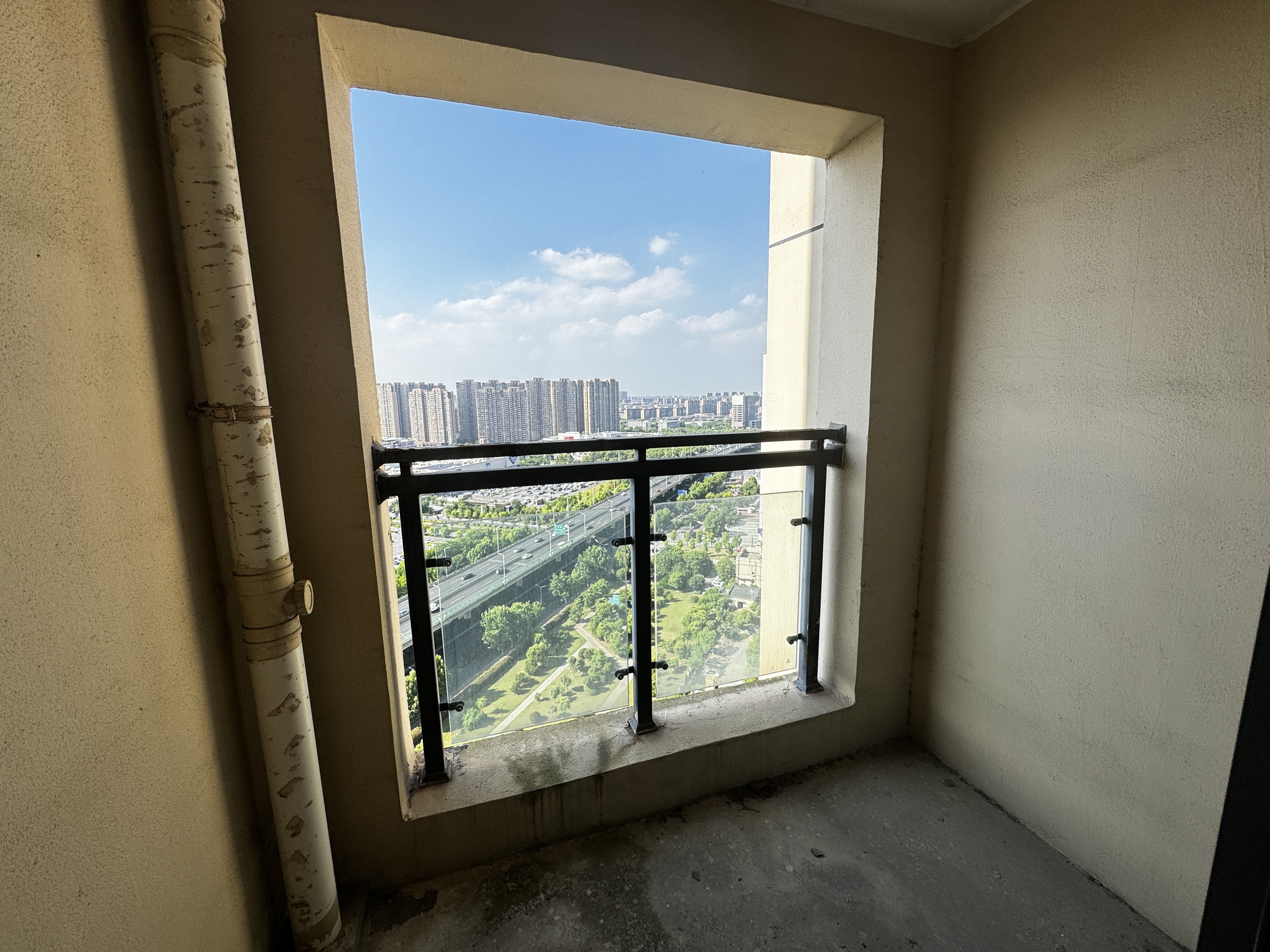万达华府 3室2厅2卫 121m²