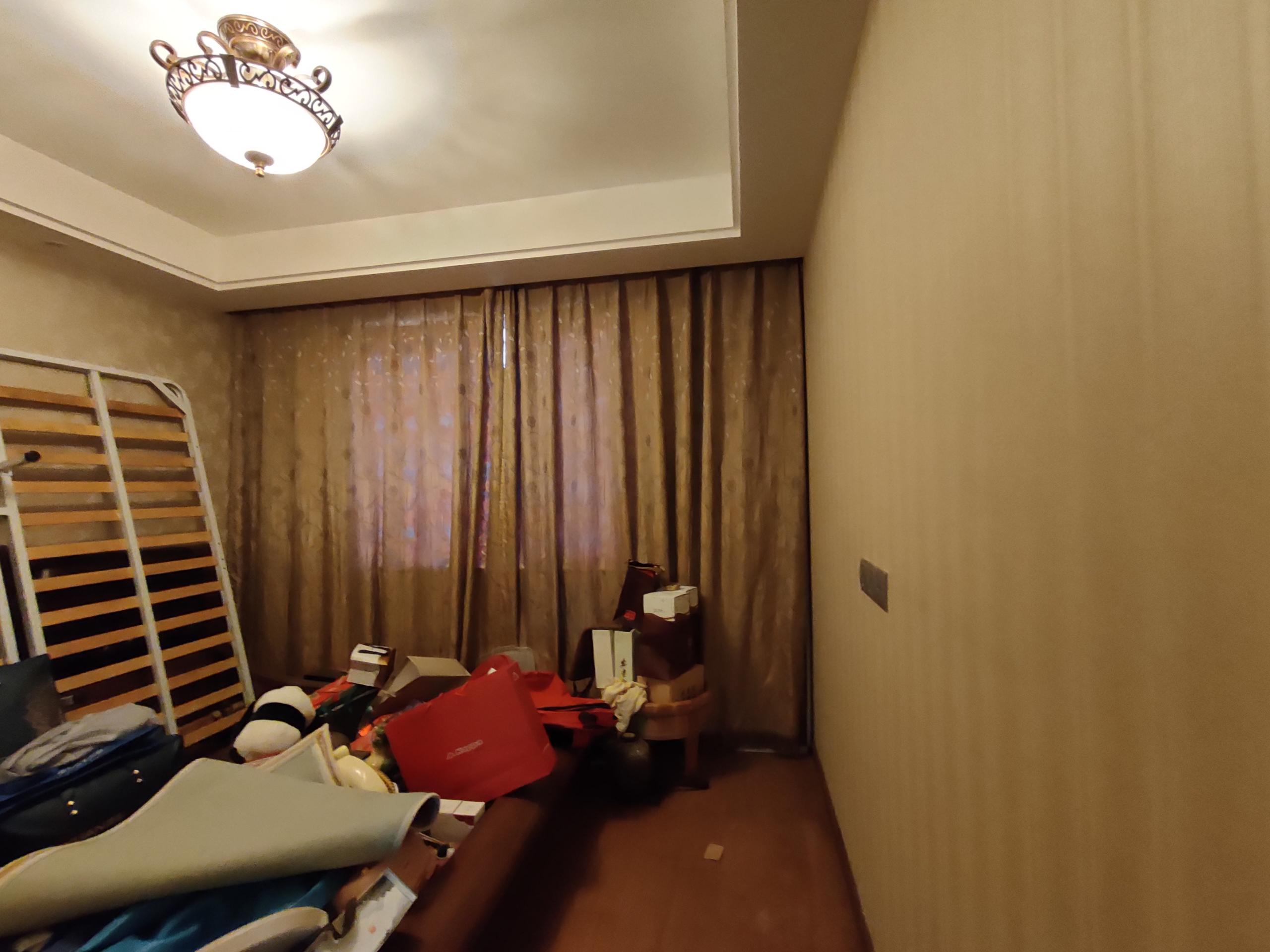 玖珑城 3室2厅1卫 175m&sup2;