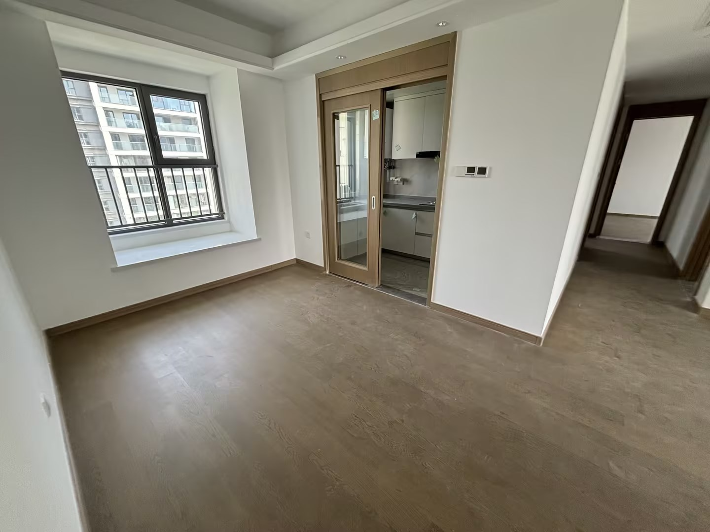 海纳春江 4室2厅2卫 142m&sup2;