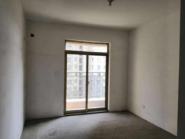 恒盛豪庭 3室2厅2卫 135m&sup2;