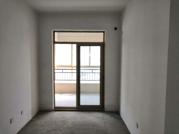 恒盛豪庭 3室2厅2卫 135m&sup2;