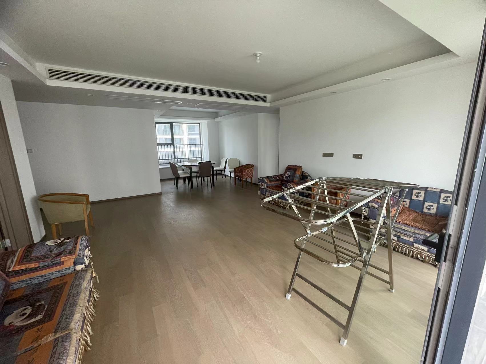 卓越府 4室2厅2卫 143.00m²