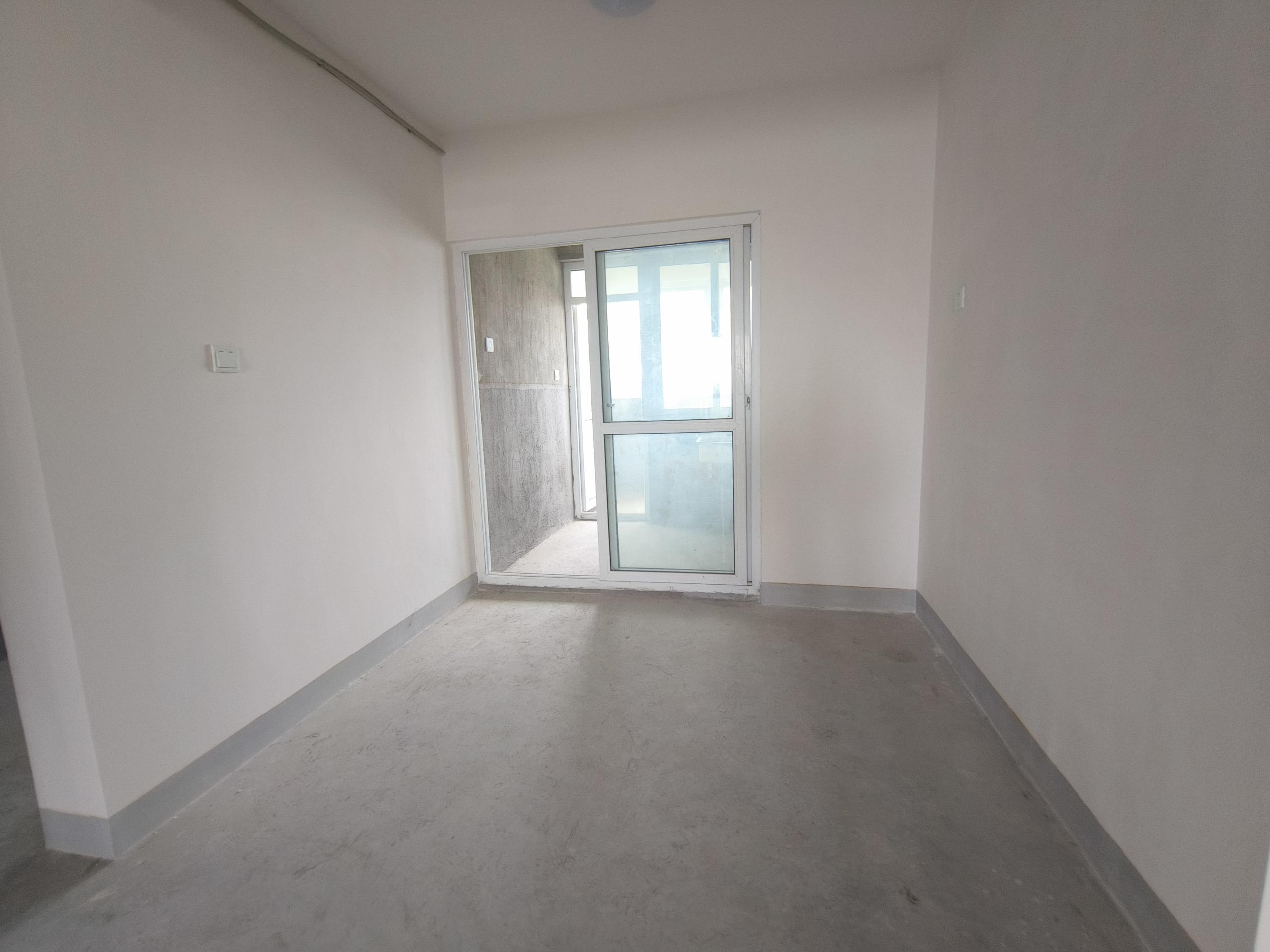 三里墩花苑 3室2厅2卫 137m&sup2;