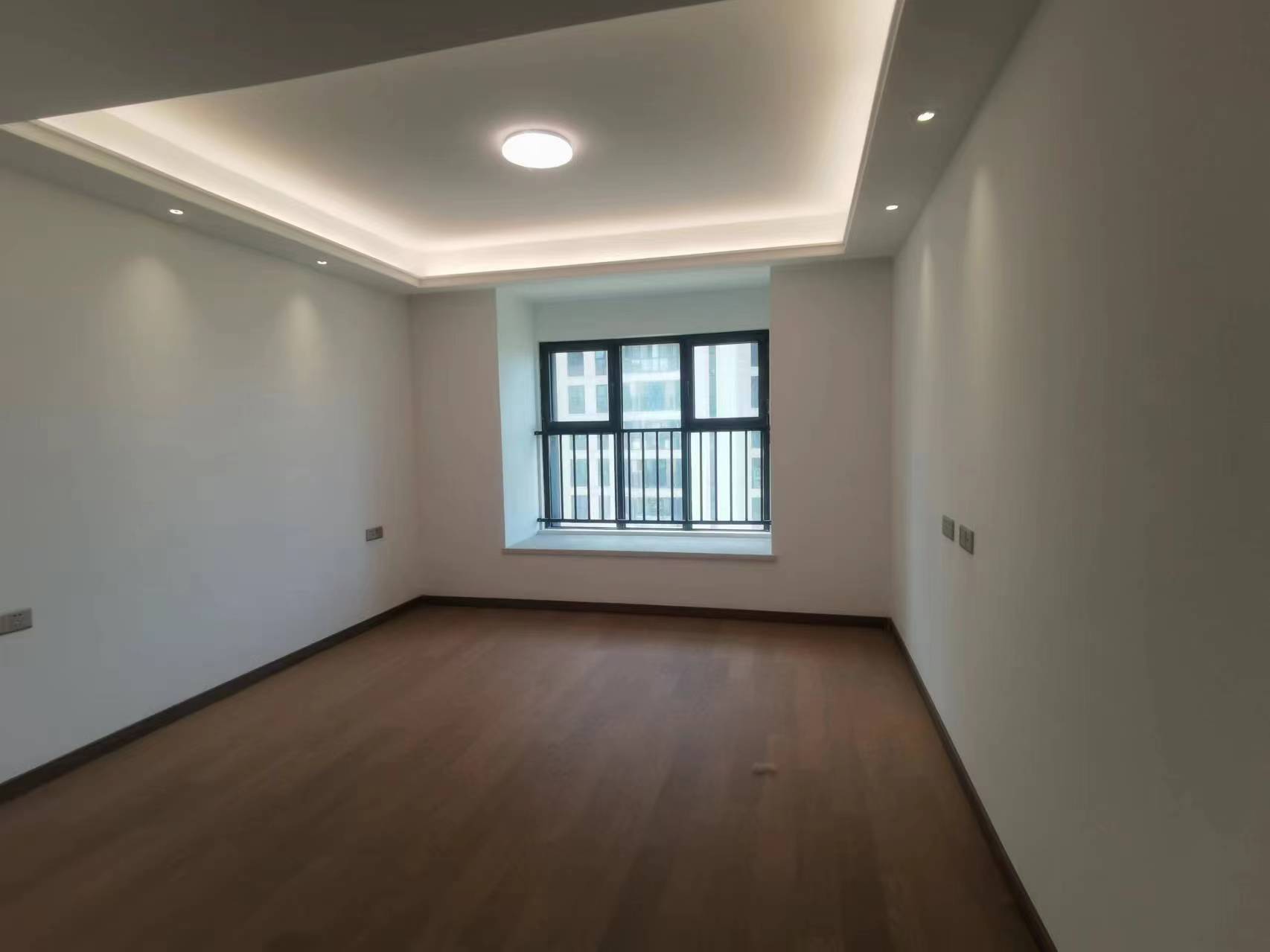 中海上东区 3室2厅2卫 125m&sup2;