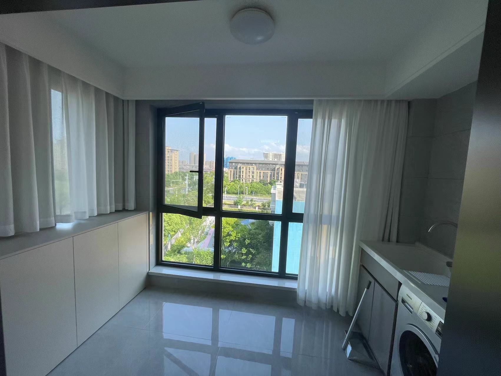 龙湖天宸源著 3室2厅1卫 97.54m&sup2;