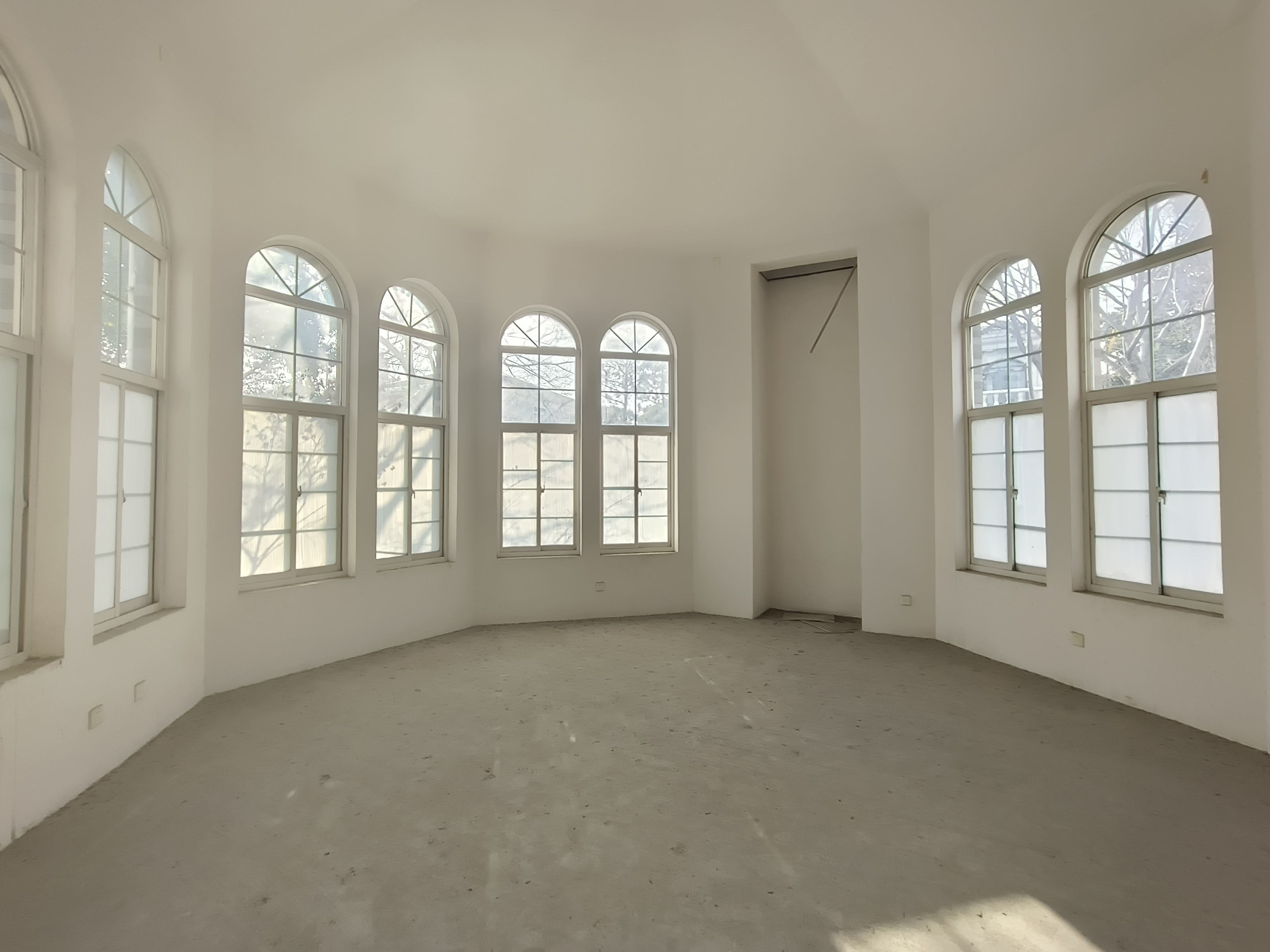东郊庄园 4室2厅3卫 320m²