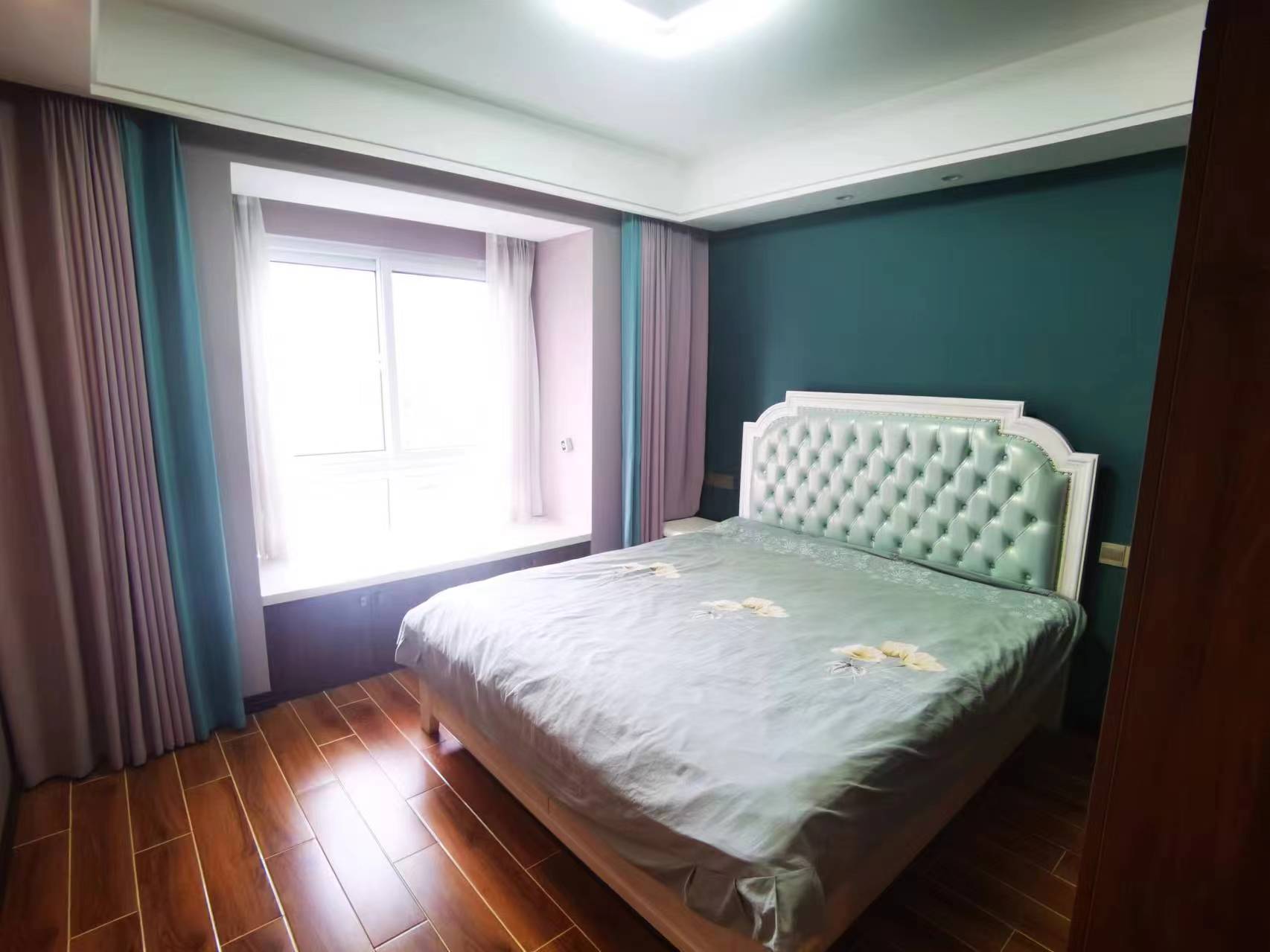 中海碧林湾 4室2厅2卫 128.4m&sup2;
