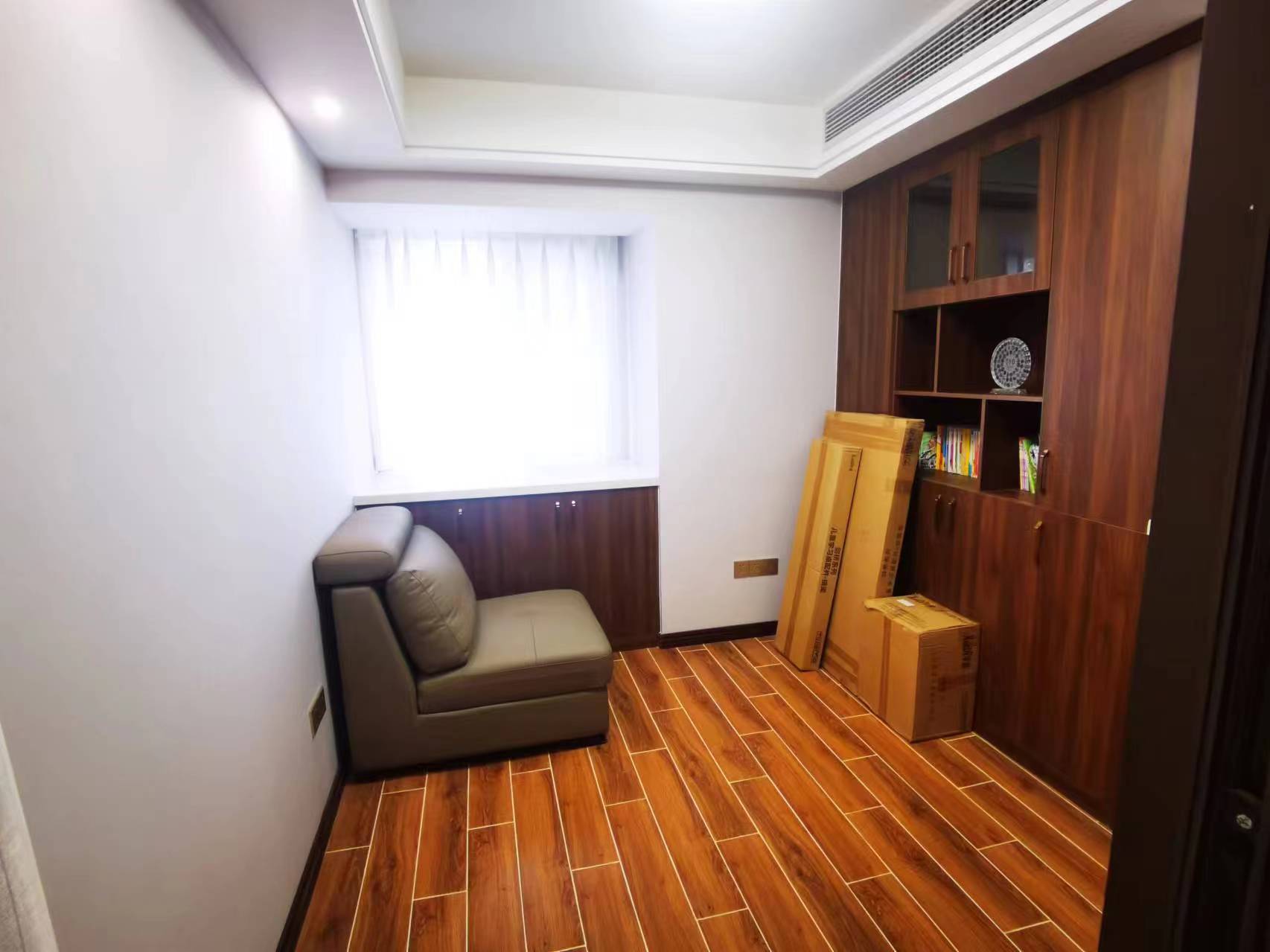 中海碧林湾 4室2厅2卫 128.4m&sup2;