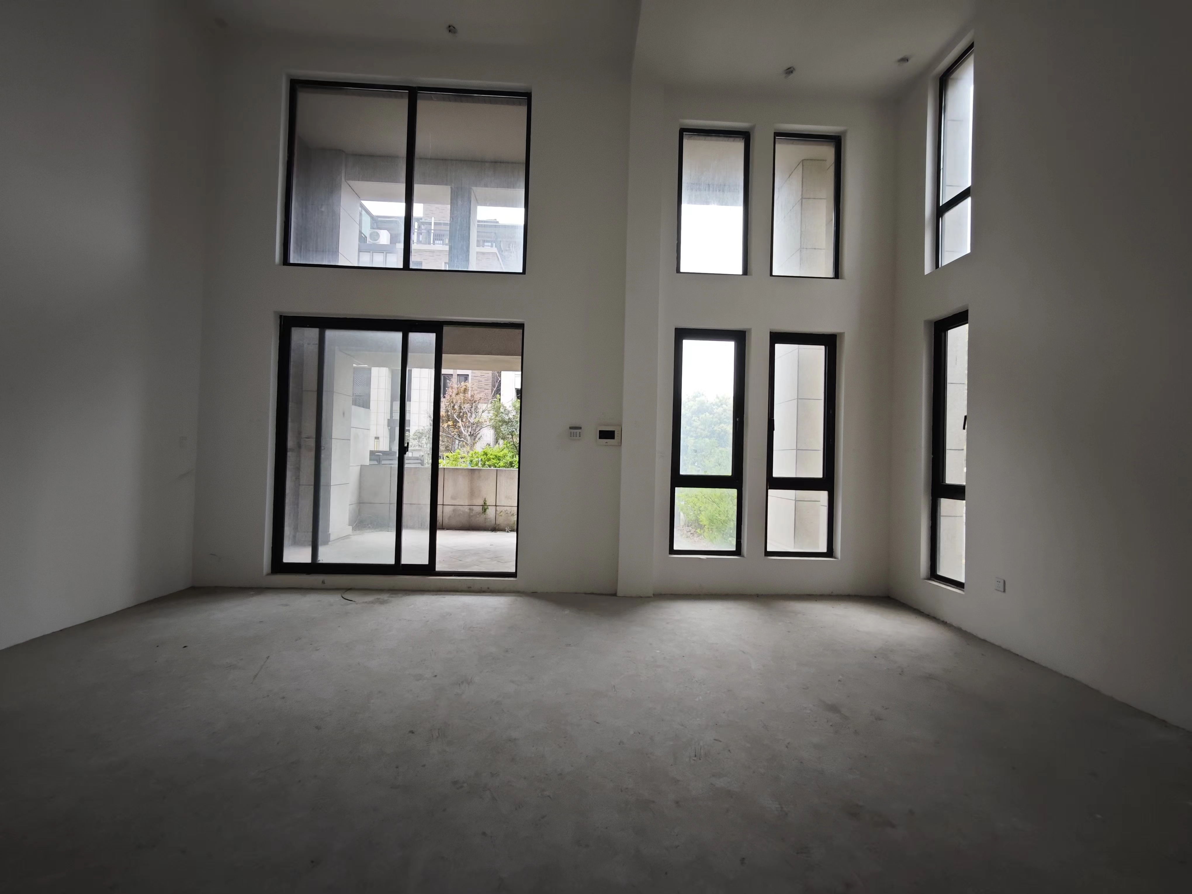 山水壹号 4室2厅3卫 270.98m&sup2;