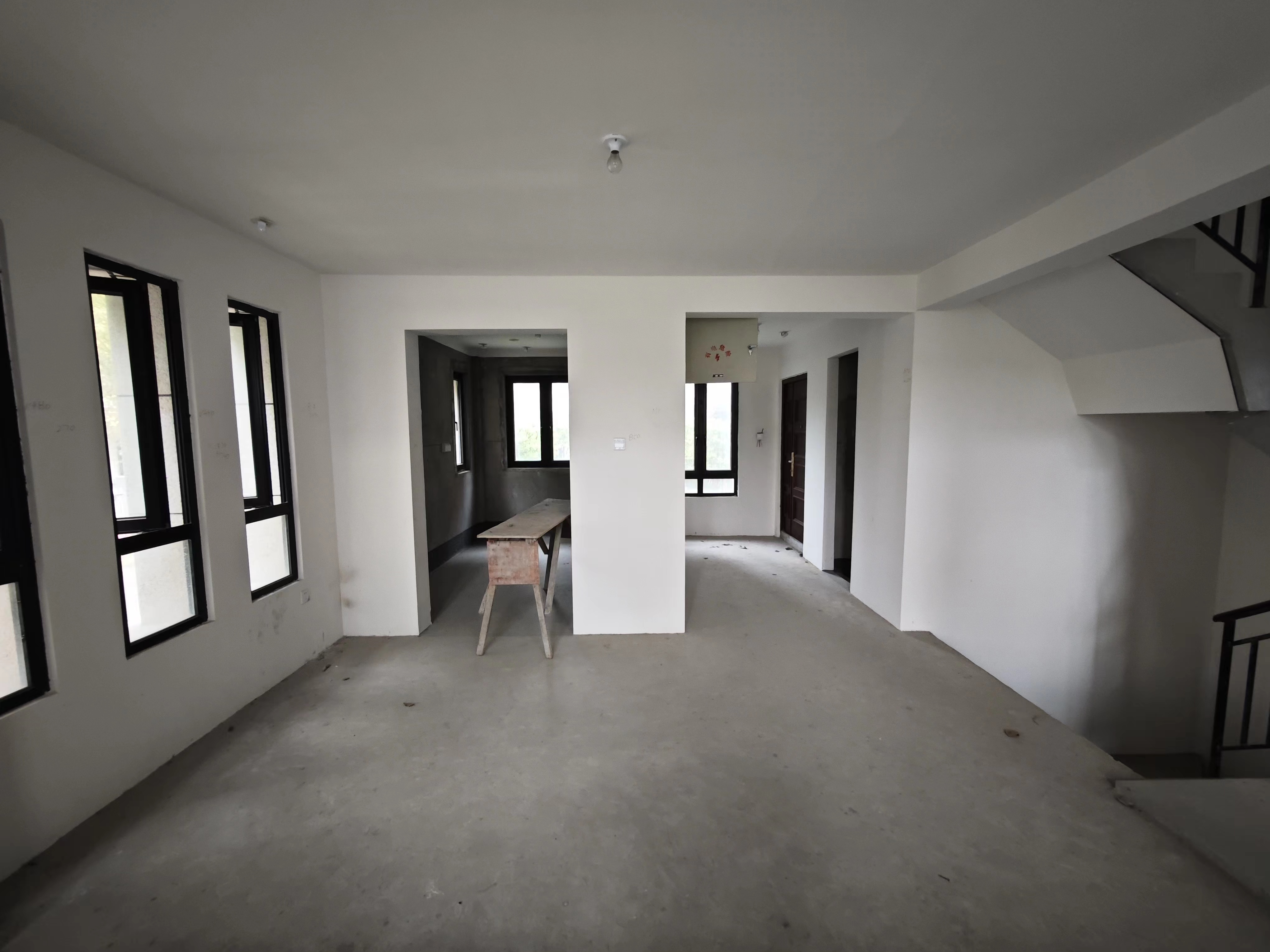 山水壹号 4室2厅3卫 270.98m&sup2;