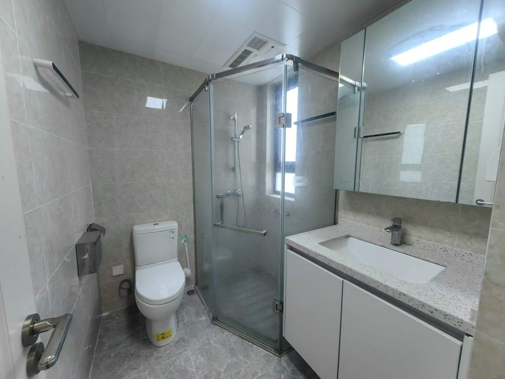 红星天铂 3室2厅2卫 112.95m&sup2;