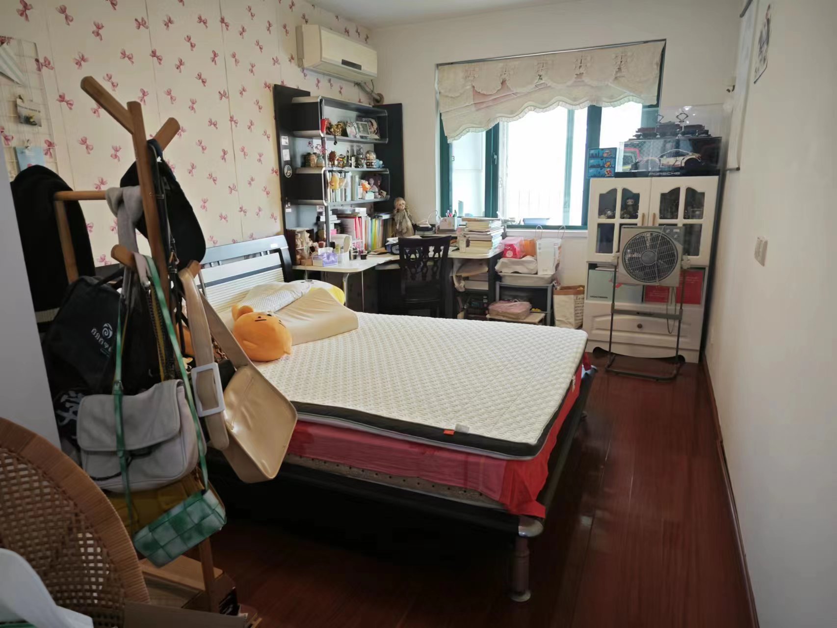 新城小区 5室3厅2卫 150.00m&sup2;