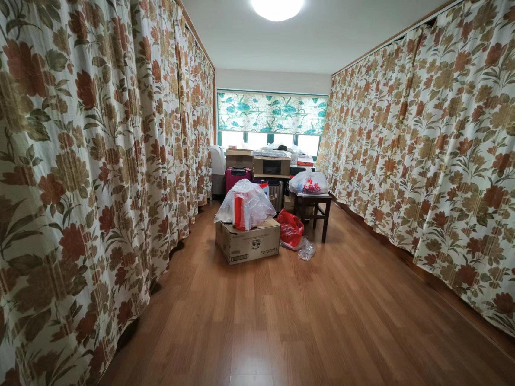 新城小区 5室3厅2卫 150.00m&sup2;