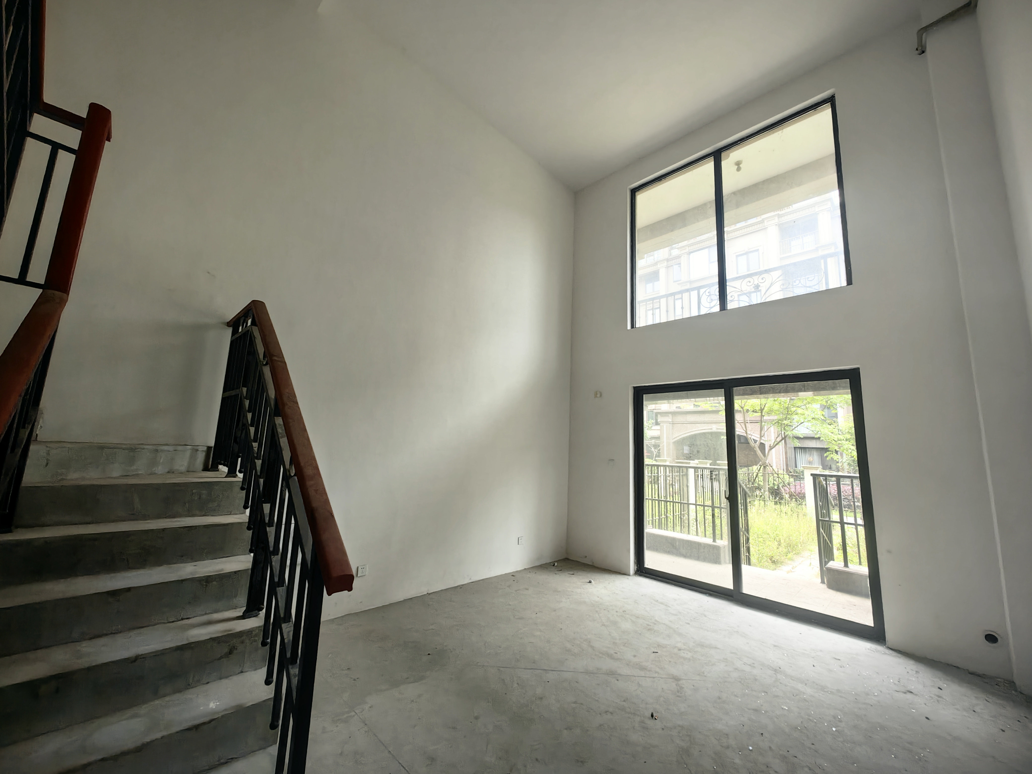 城市嘉苑 4室2厅3卫 229.00m&sup2;