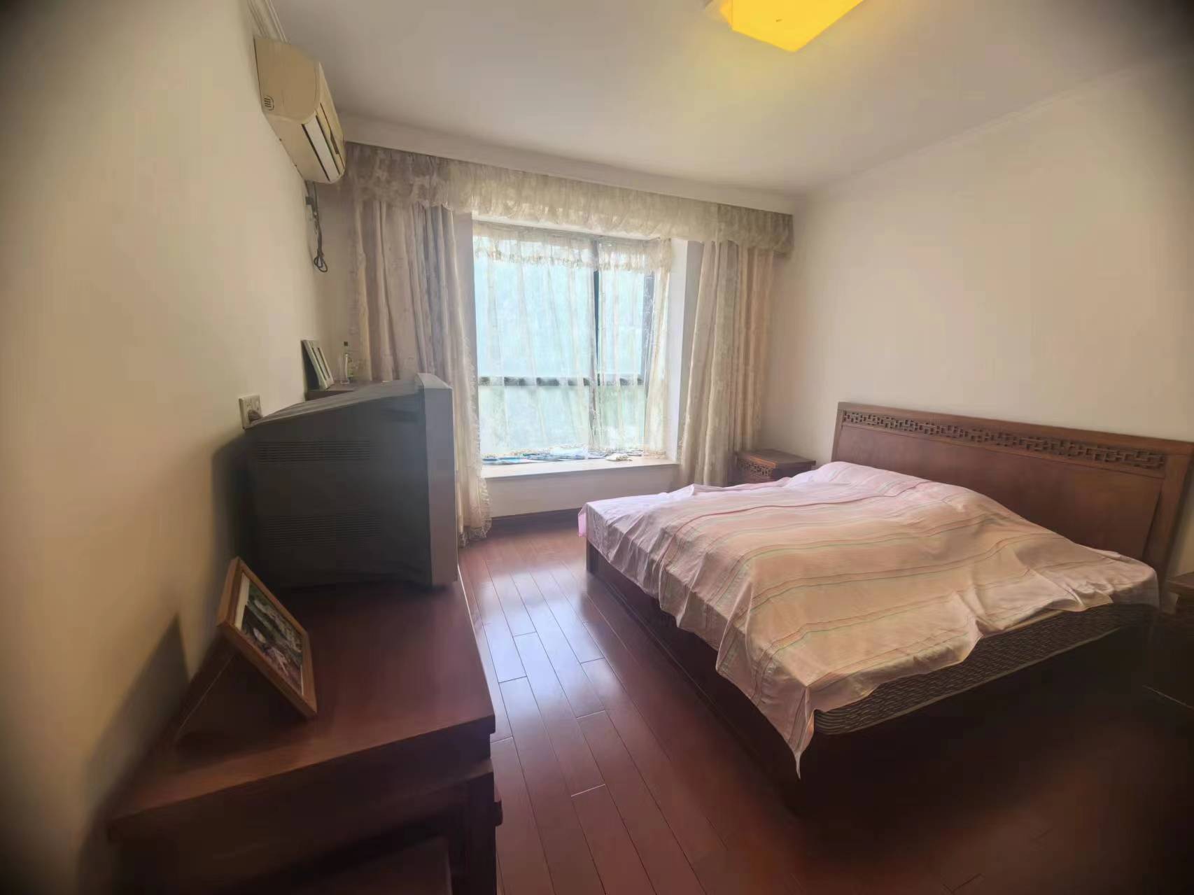 金桥人家 3室2厅2卫 143.89m²