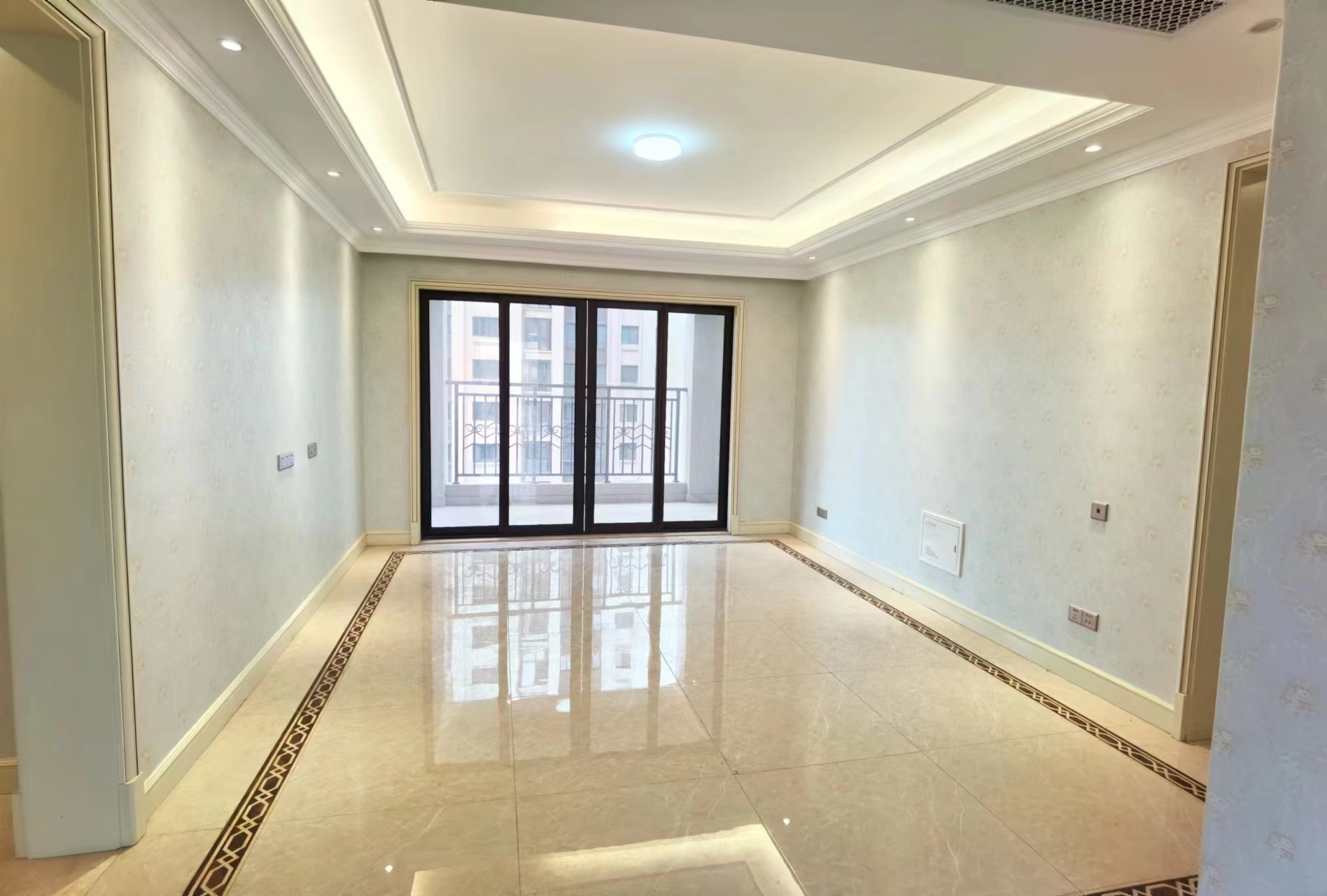 中海铂樾府 4室2厅2卫 141m&sup2;