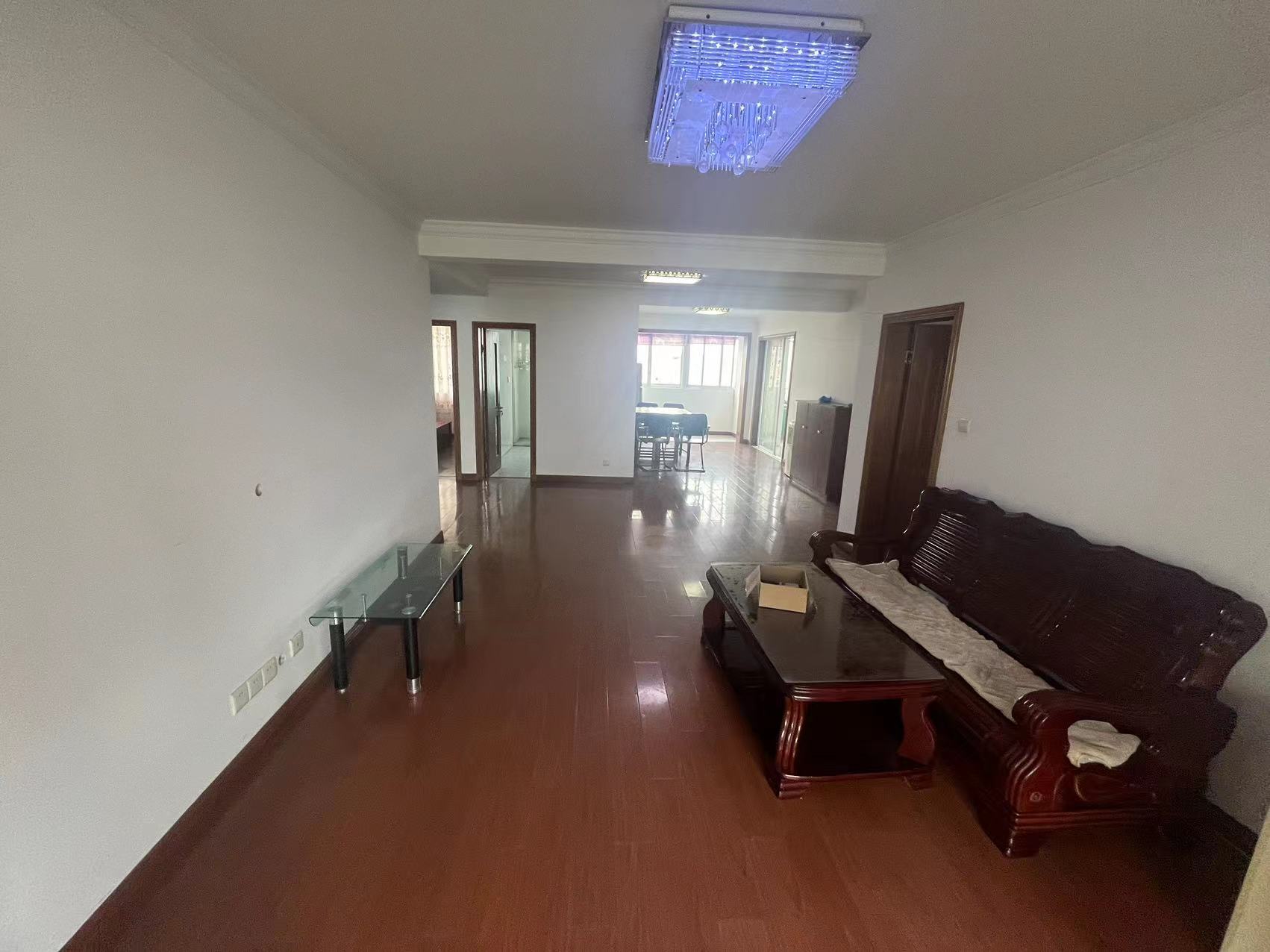 天勤家园 3室2厅2卫 143.00m&sup2;