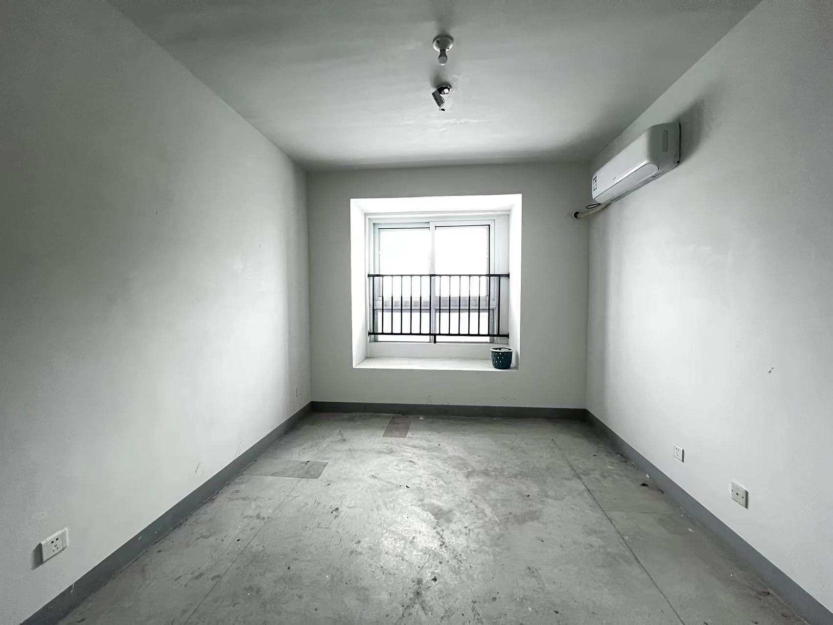 新城香溢紫郡 3室2厅1卫 117m&sup2;