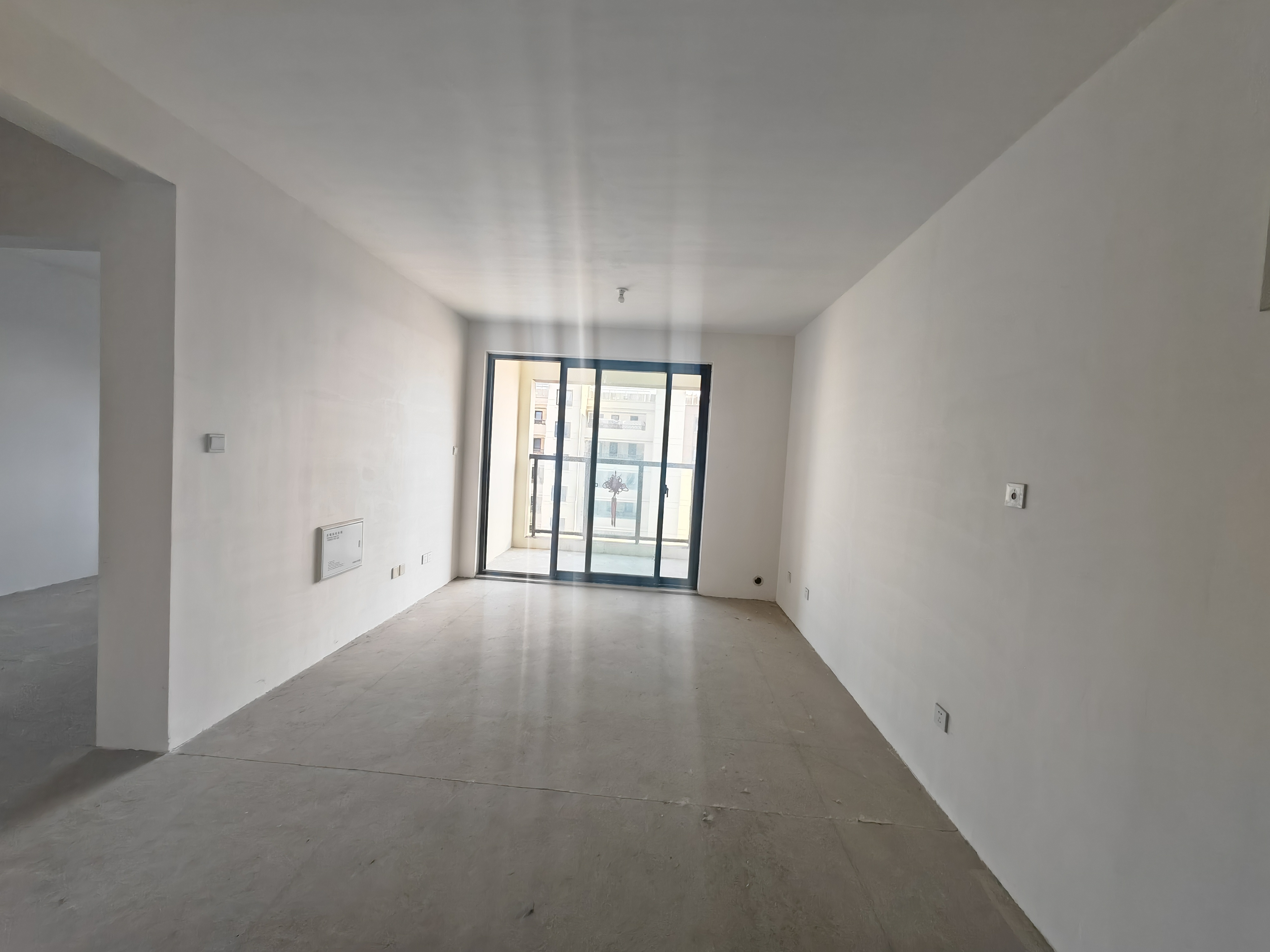 春晓熙岸 3室2厅1卫 92.44m&sup2;