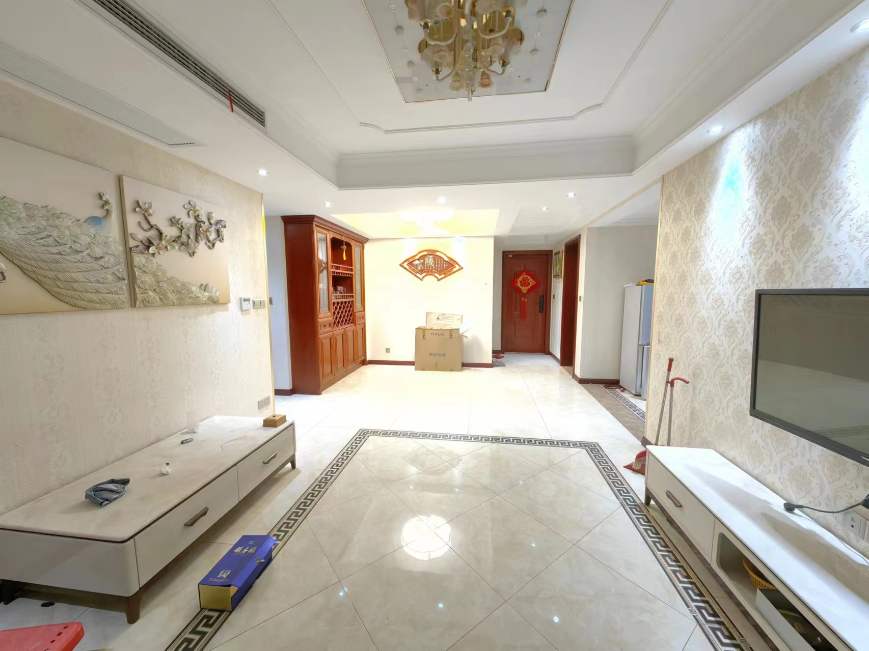 中海碧林湾 4室2厅2卫 128m&sup2;