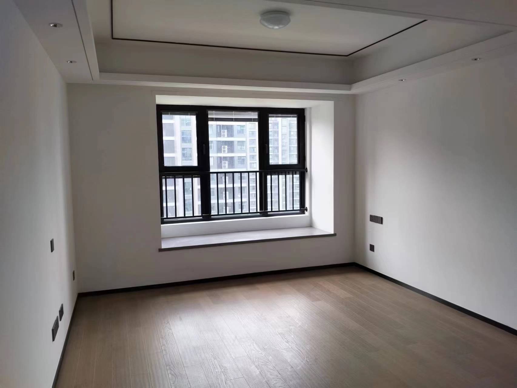 滨江道江园 4室2厅2卫 160.93m&sup2;