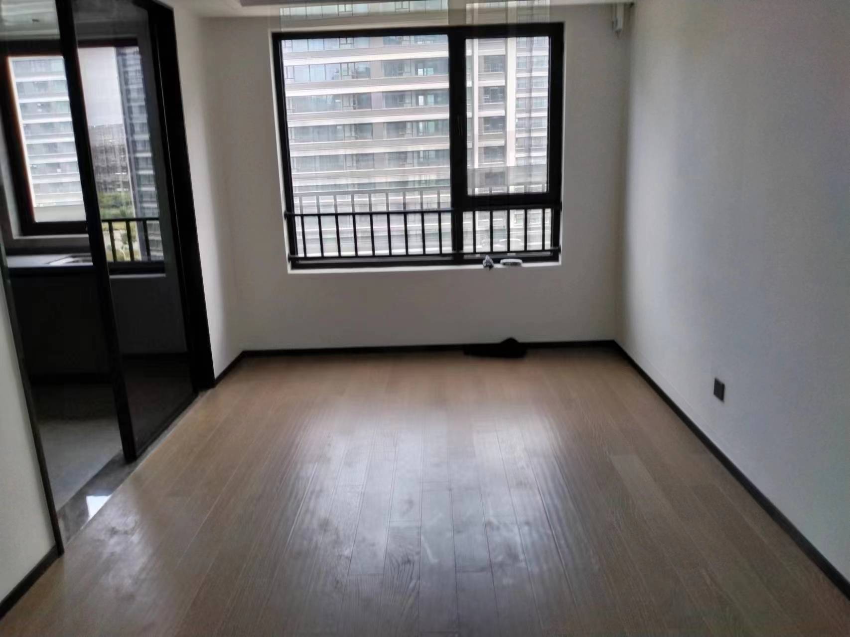 滨江道江园 4室2厅2卫 160.93m&sup2;